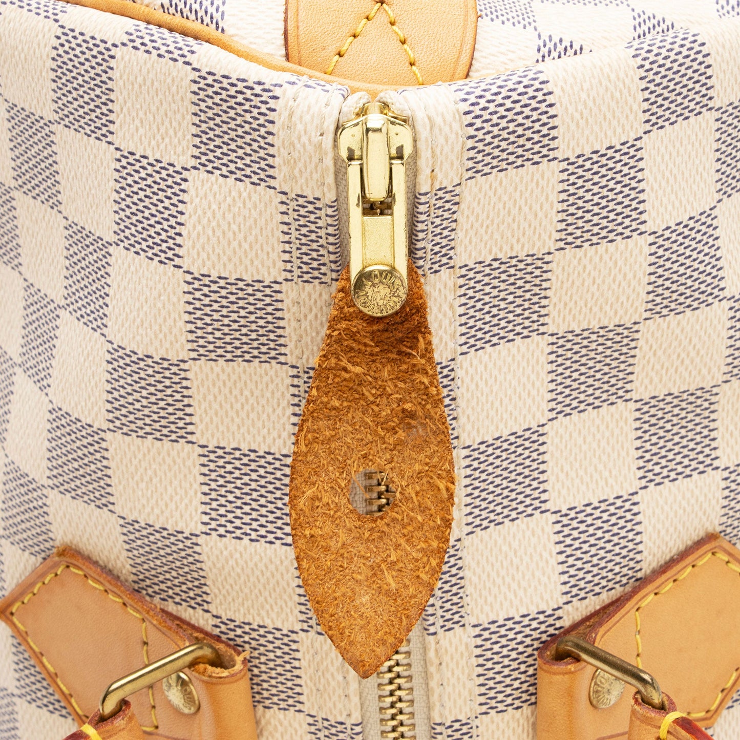 Louis Vuitton Damier Azur Speedy 35 Satchel (SHF-9Vy8ov)