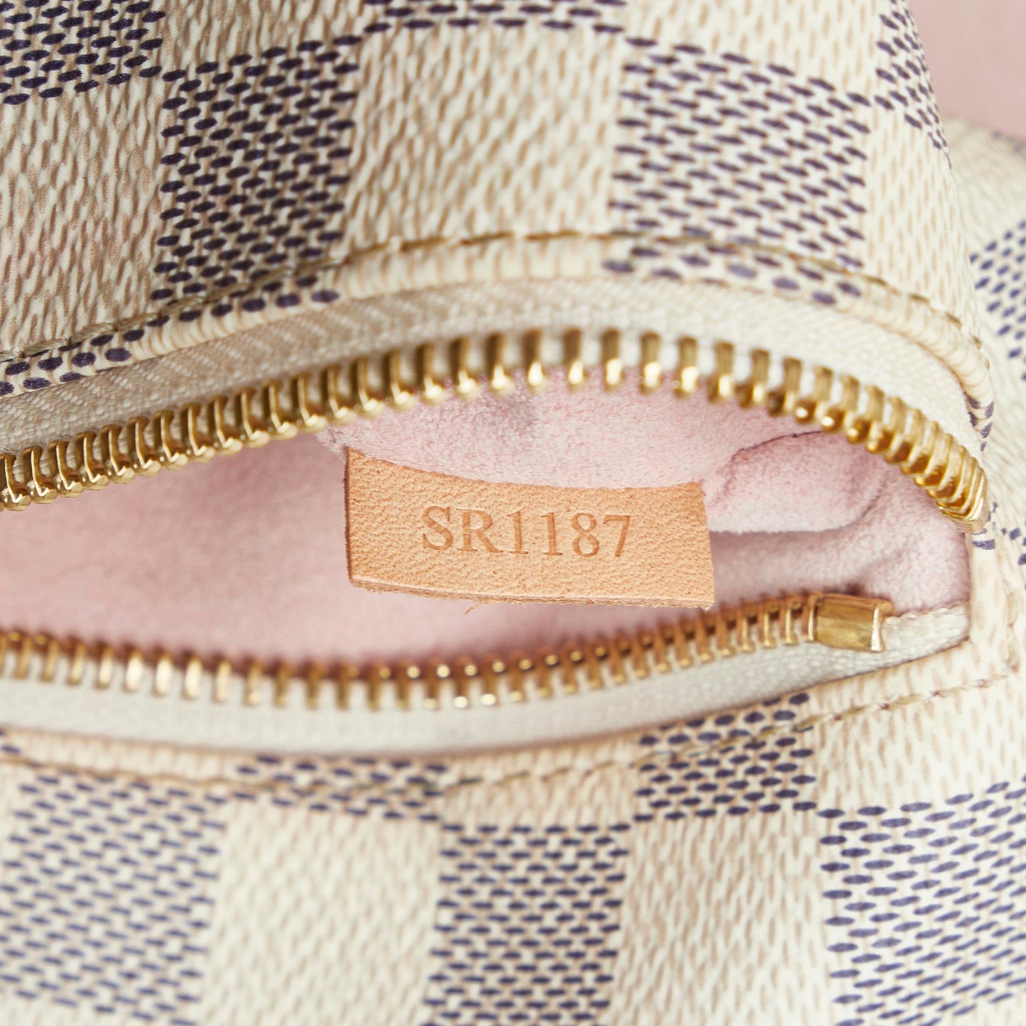 Louis Vuitton Damier Azur Sperone BB (SHG-HjSK3m)