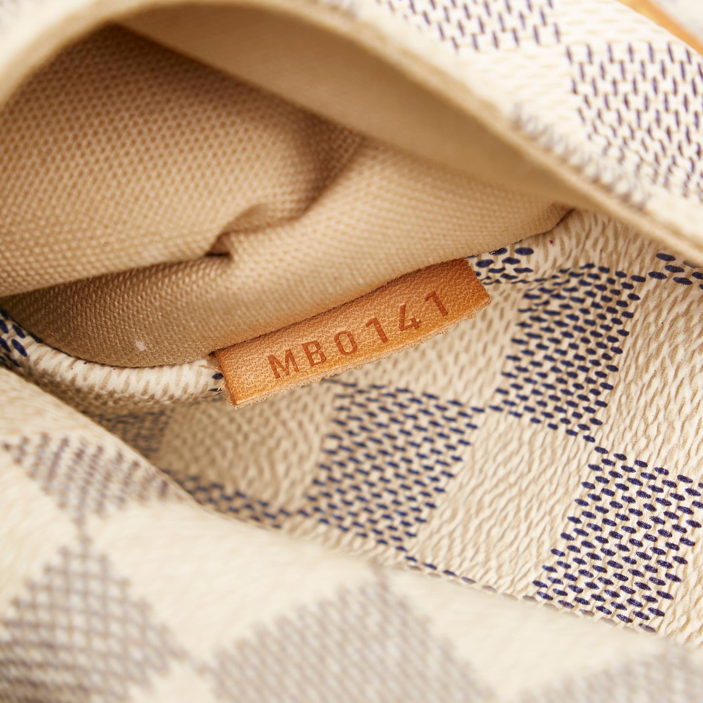 Louis Vuitton Damier Azur Totally MM (SHG-36289)