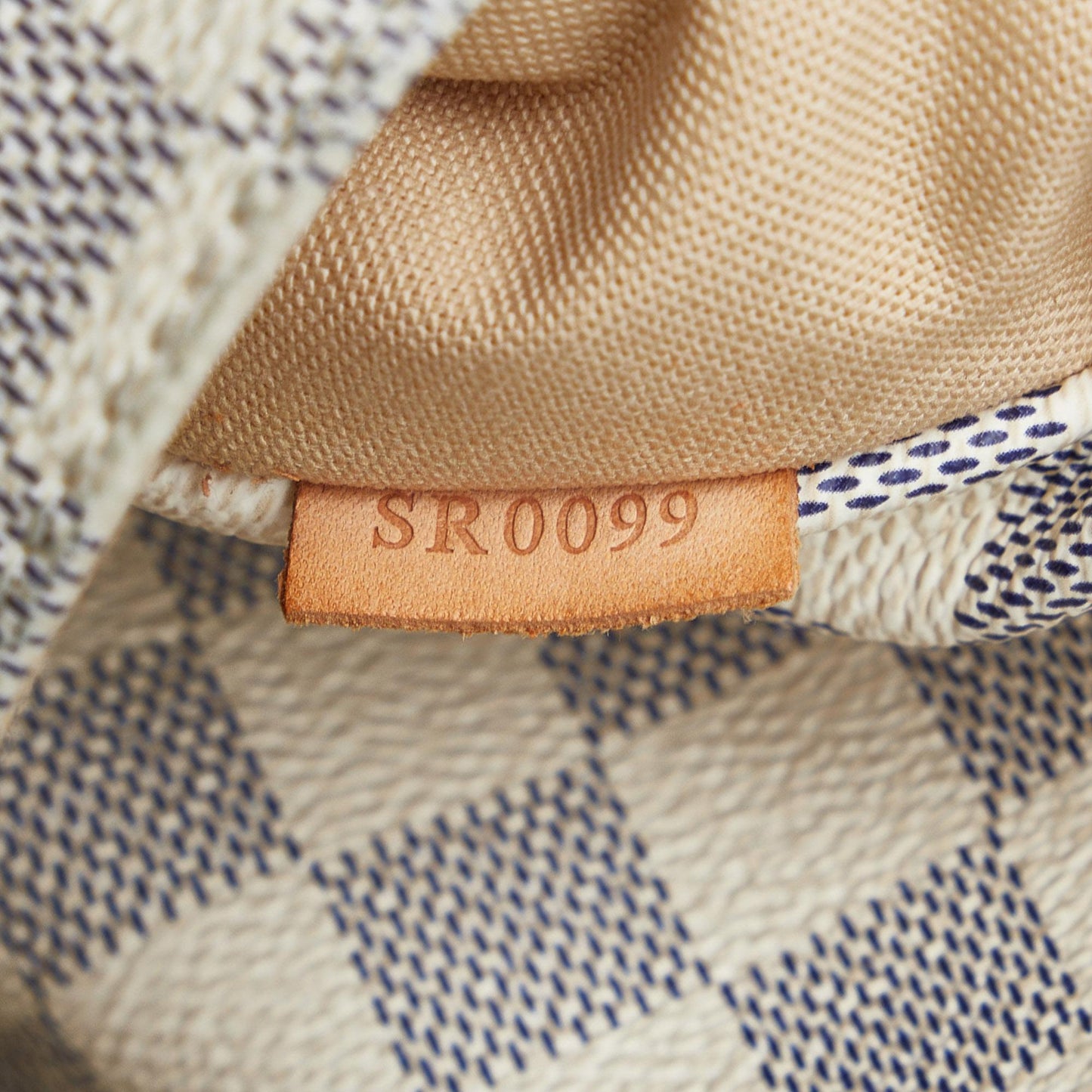 Louis Vuitton Damier Azur Totally MM (SHG-ccTSDT)