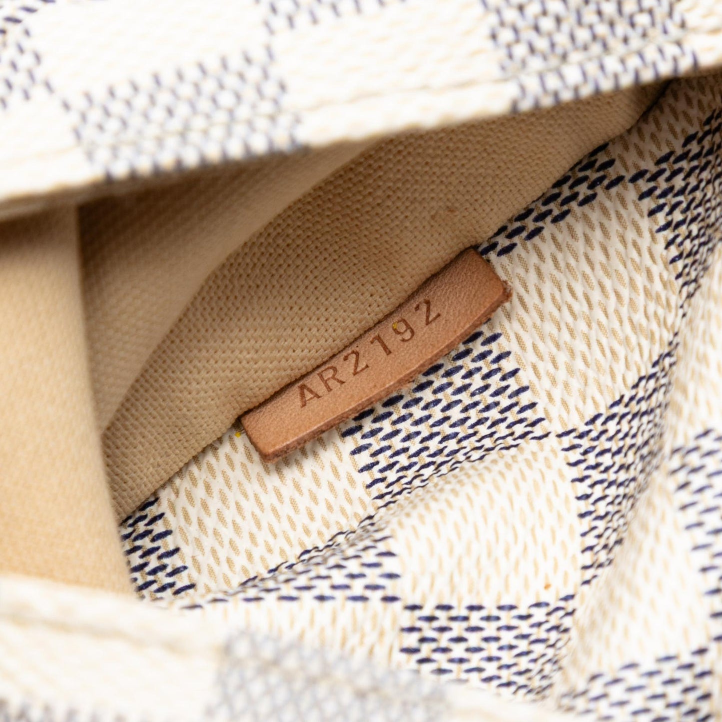 Louis Vuitton Damier Azur Totally MM