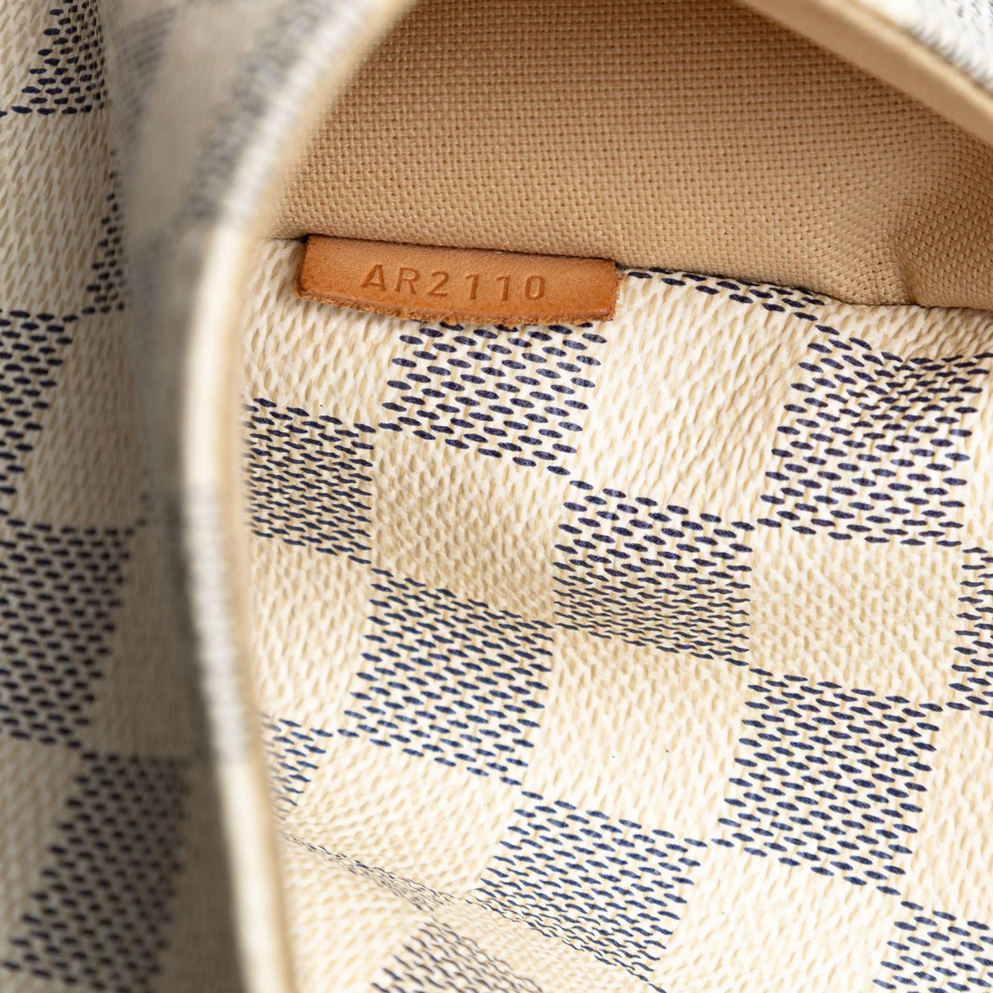 Louis Vuitton Damier Azur Totally MM