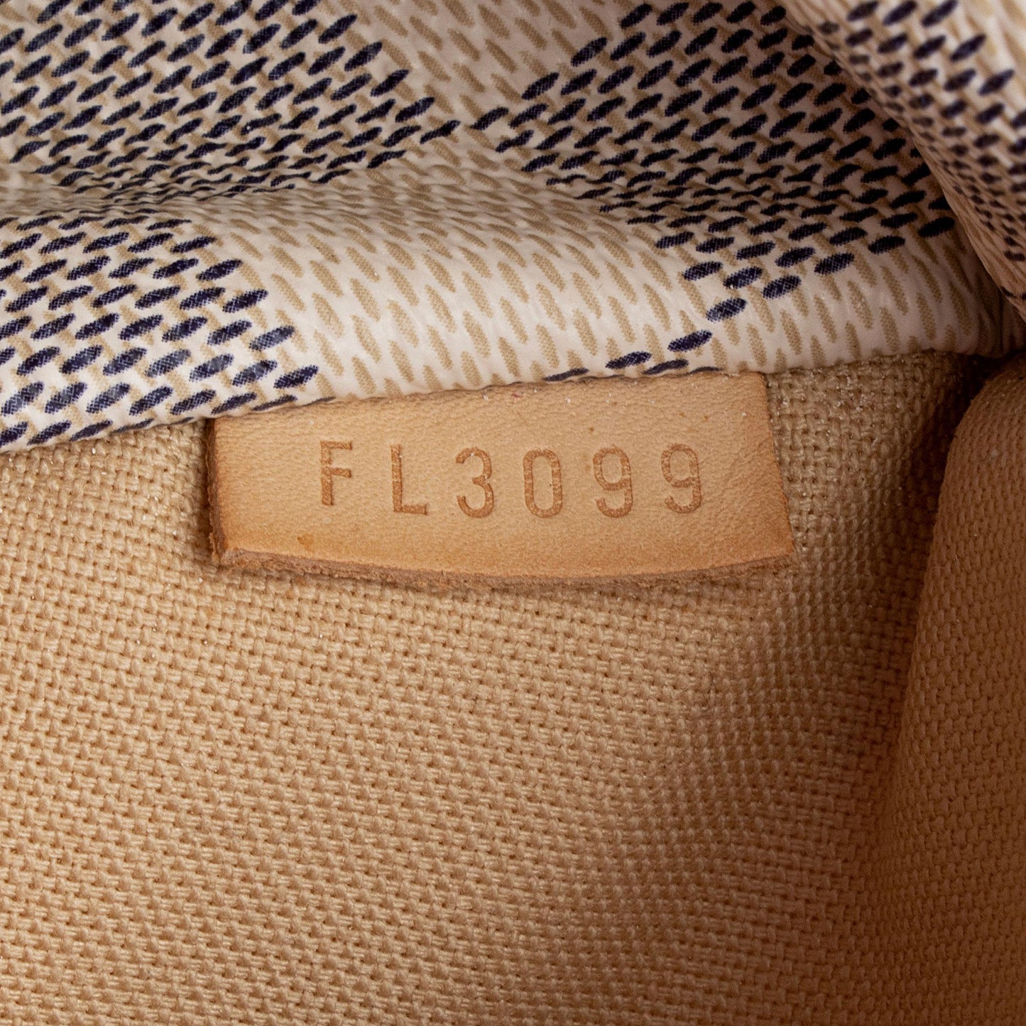 Louis Vuitton Damier Azur Totally PM Tote (SHF-9Olu9o)