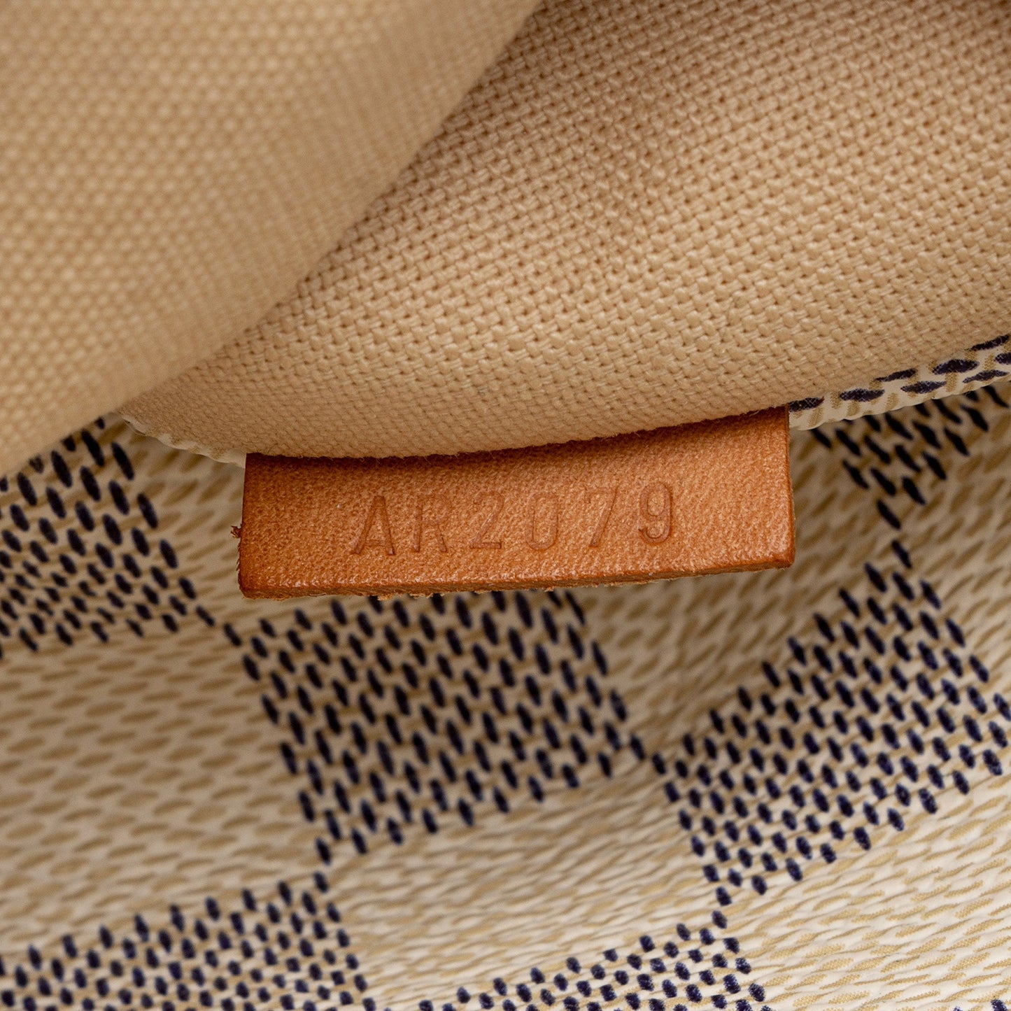 Louis Vuitton Damier Azur Totally PM Tote (SHF-BEm26Q)
