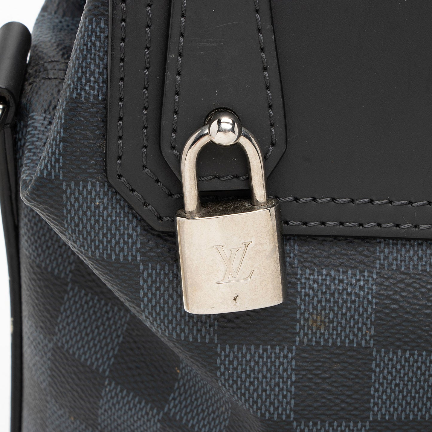 Louis Vuitton Damier Cobalt Greenwich Messenger