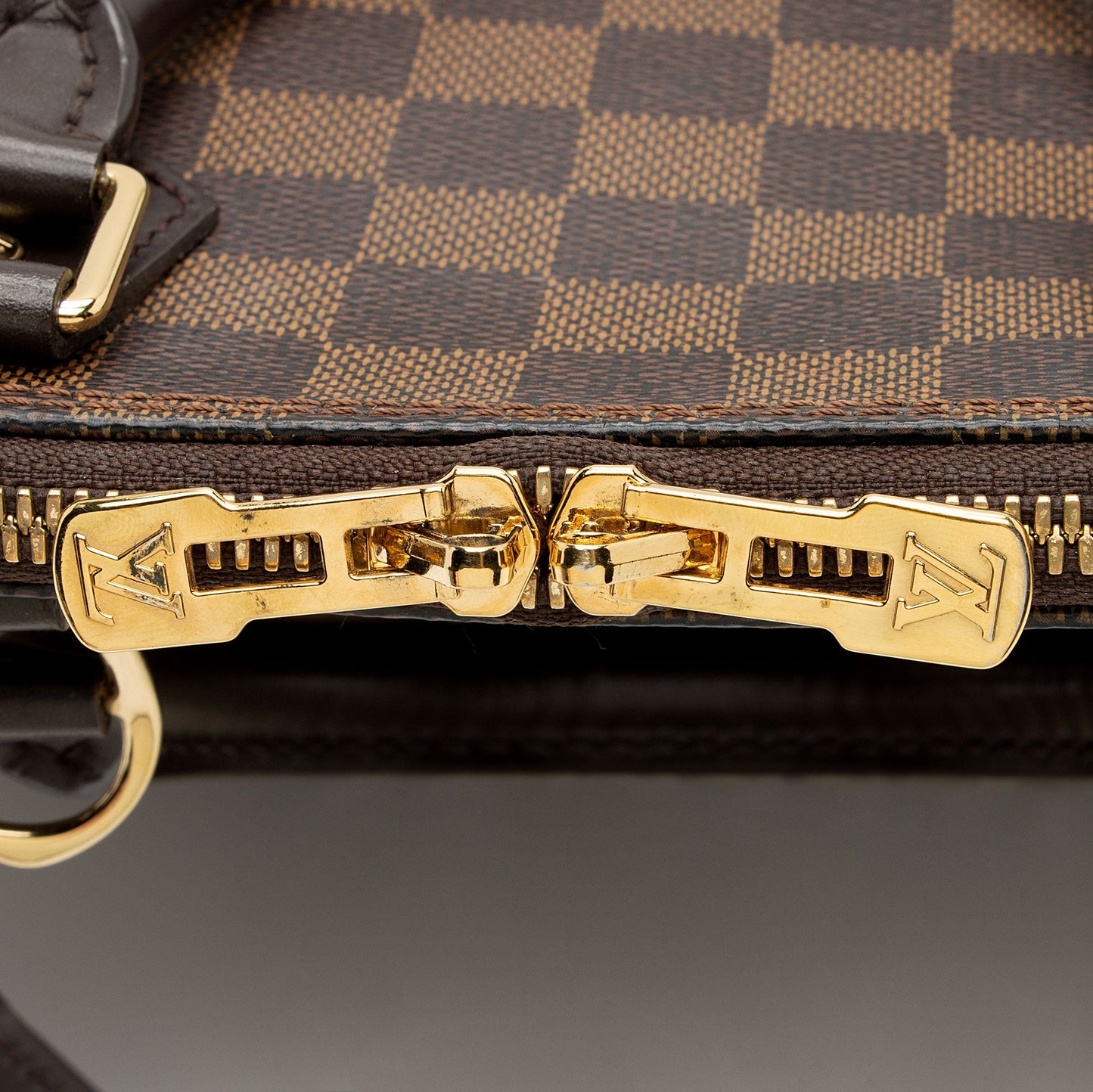 Louis Vuitton Damier Ebene Alma PM Satchel (SHF-e3xg0t)