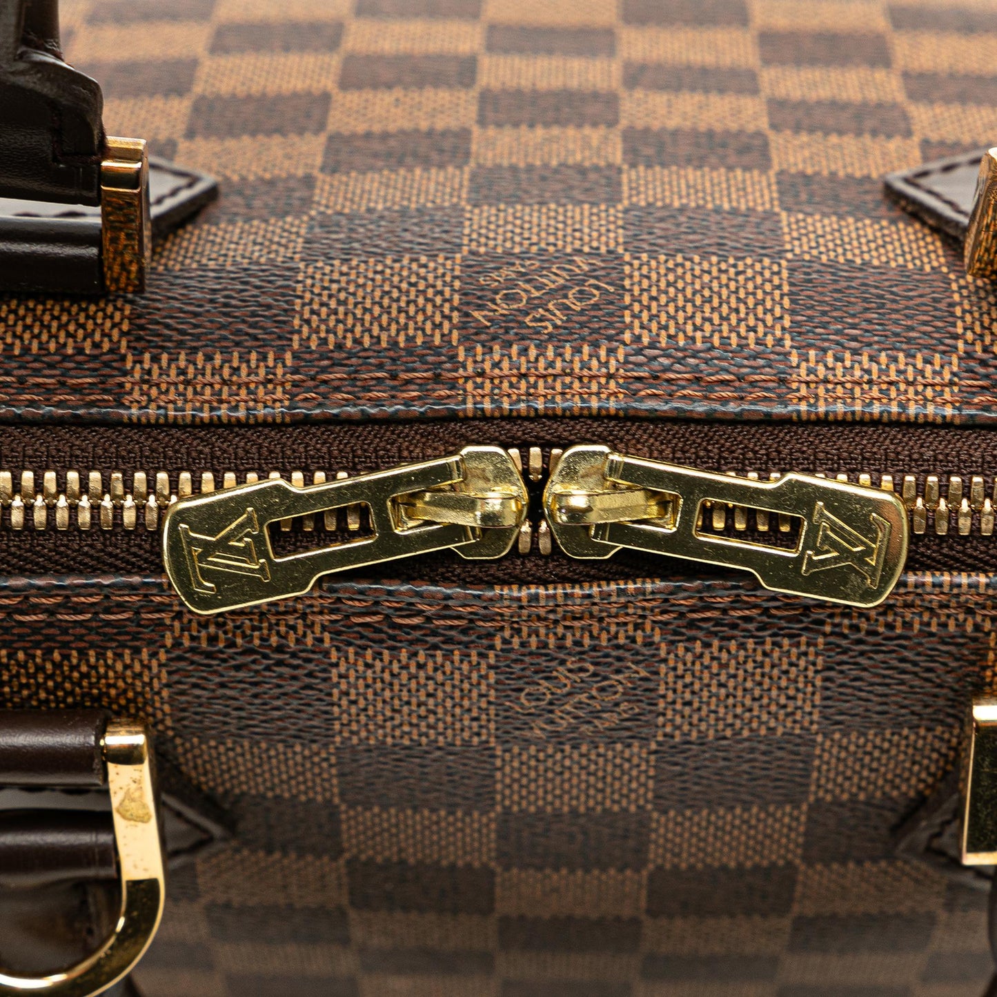 Louis Vuitton Damier Ebene Alma PM (SHG-Cu40gx)