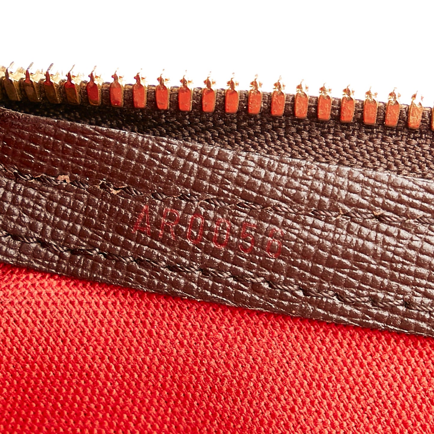 Louis Vuitton Damier Ebene Belem MM (SHG-26829)