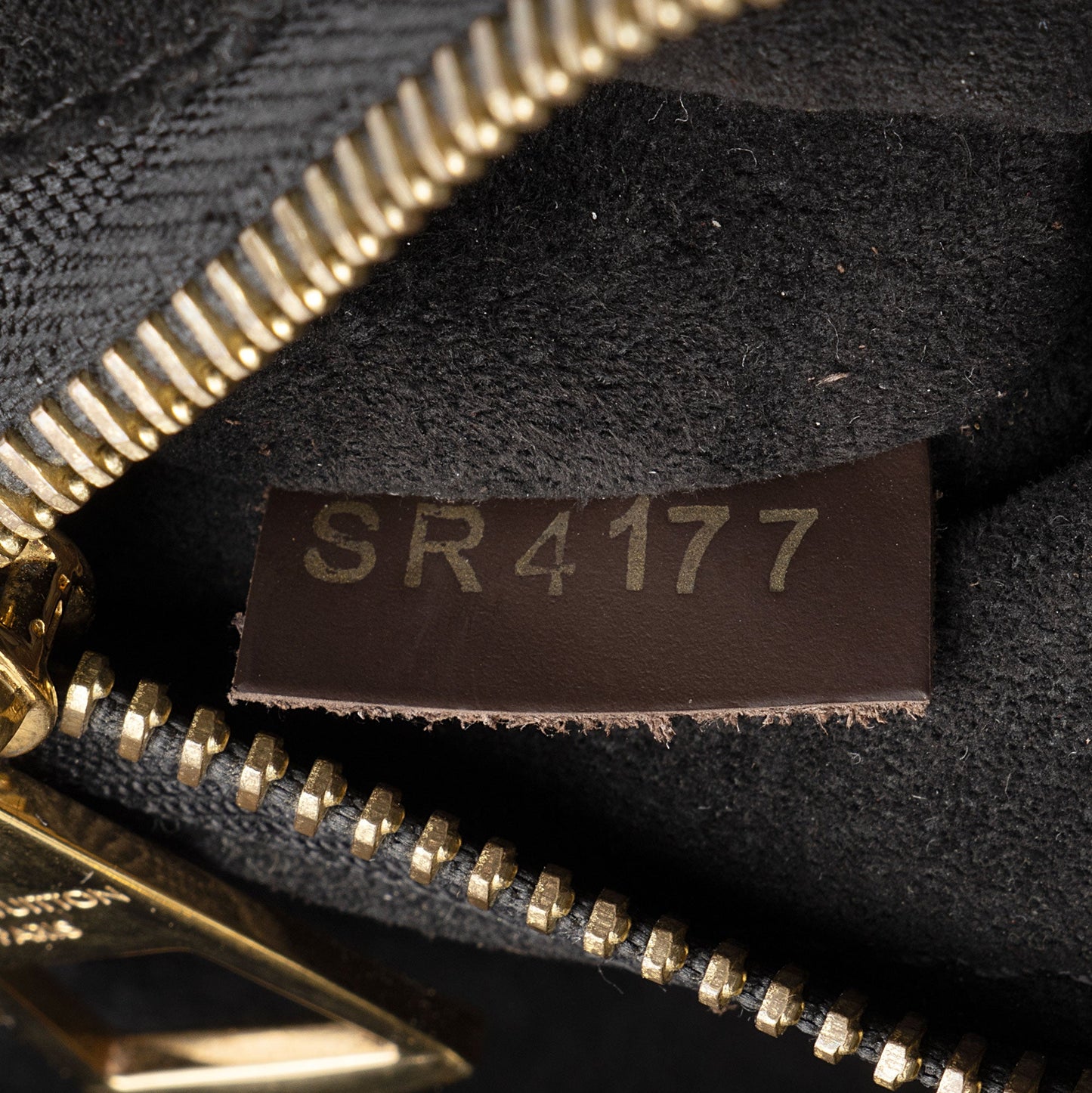 Louis Vuitton Damier Ebene Brittany Satchel (SHF-fyYPGZ)