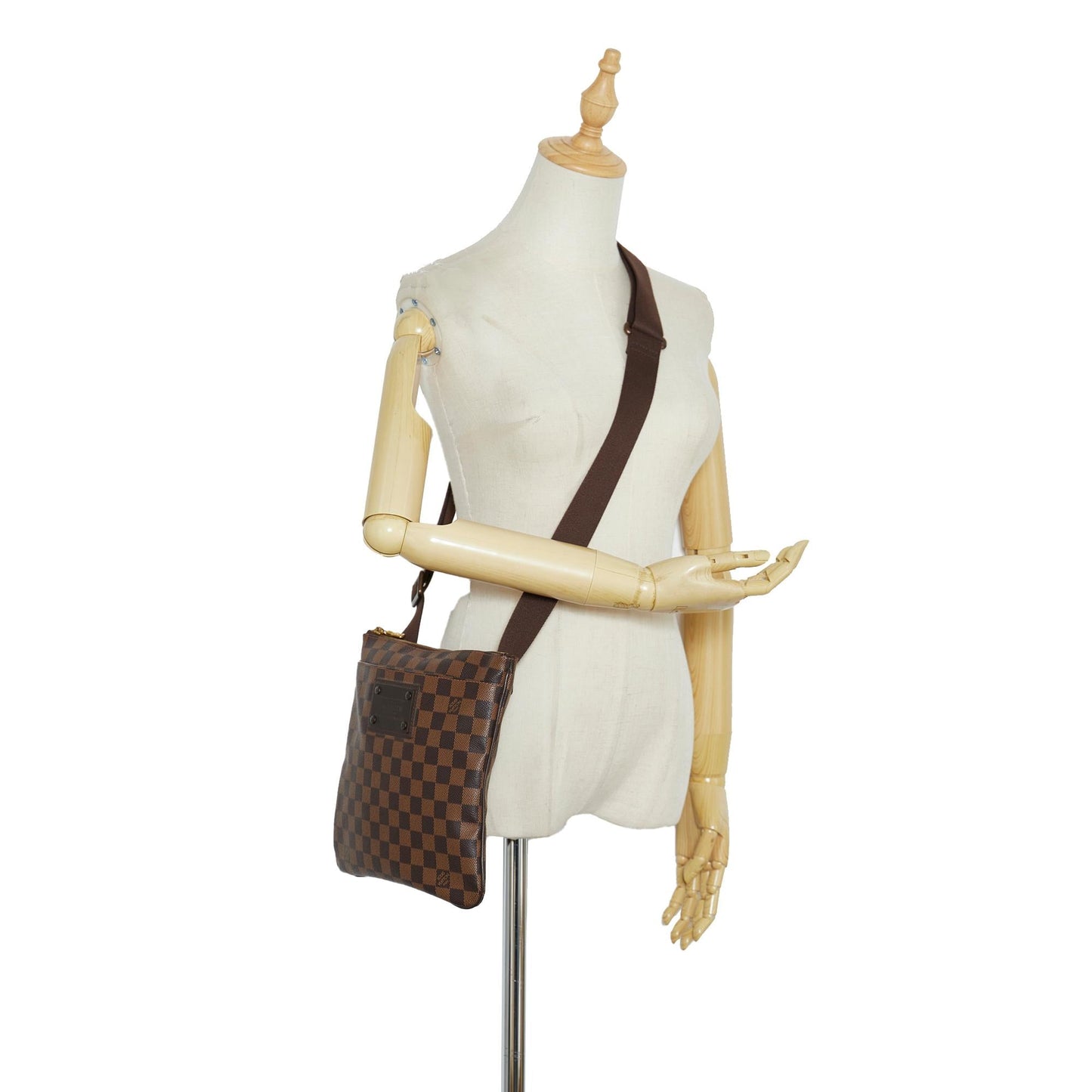 Louis Vuitton Damier Ebene Brooklyn Flat Pochette (SHG-ggyGpE)