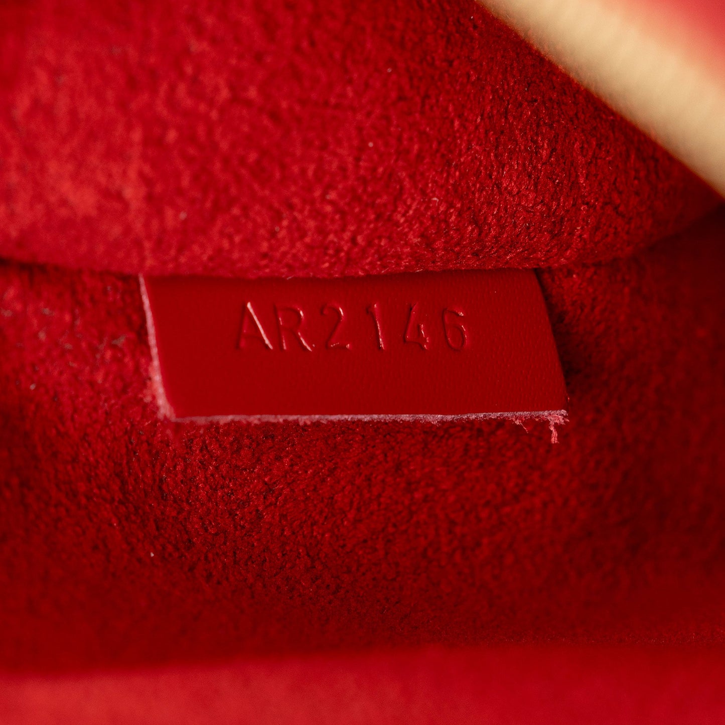 Louis Vuitton Damier Ebene Caissa Clutch (SHF-BgB2ym)
