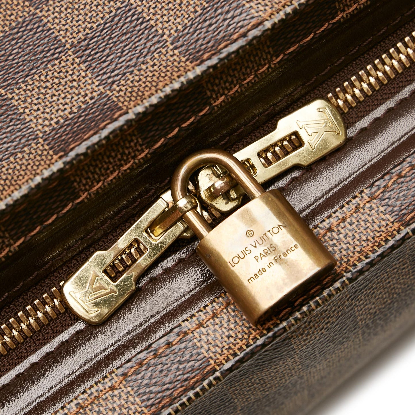 Louis Vuitton Damier Ebene Chelsea (SHG-36718)