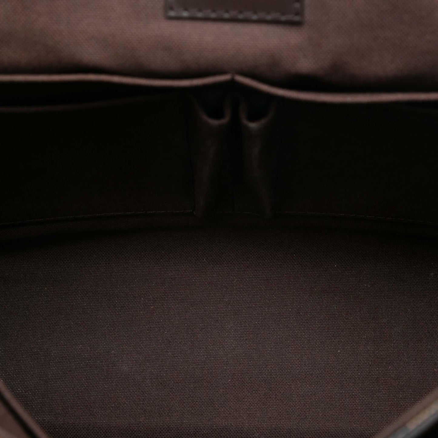 Louis Vuitton Damier Ebene District MM