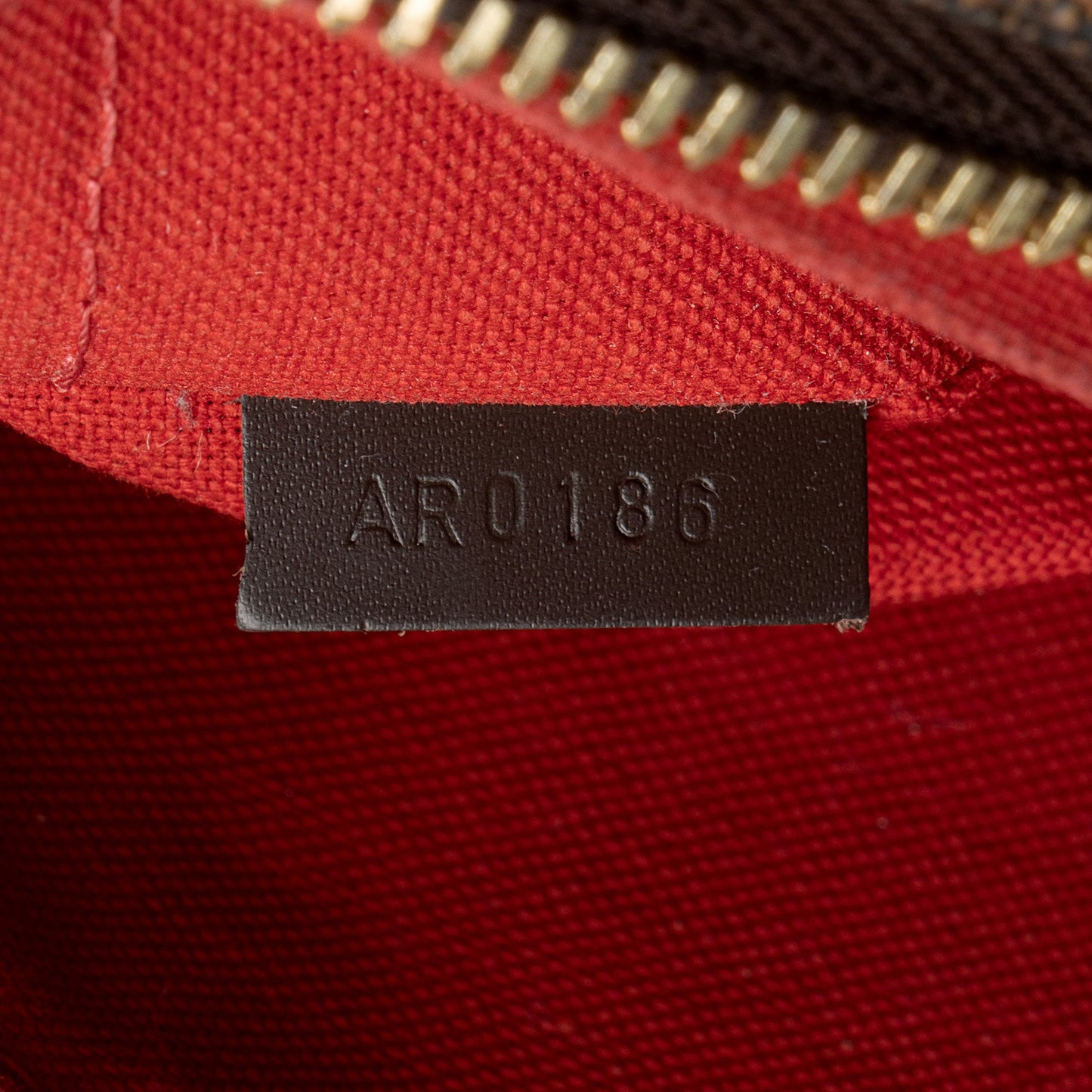 Louis Vuitton Damier Ebene Duomo Shoulder Bag (SHF-3tz9D9)