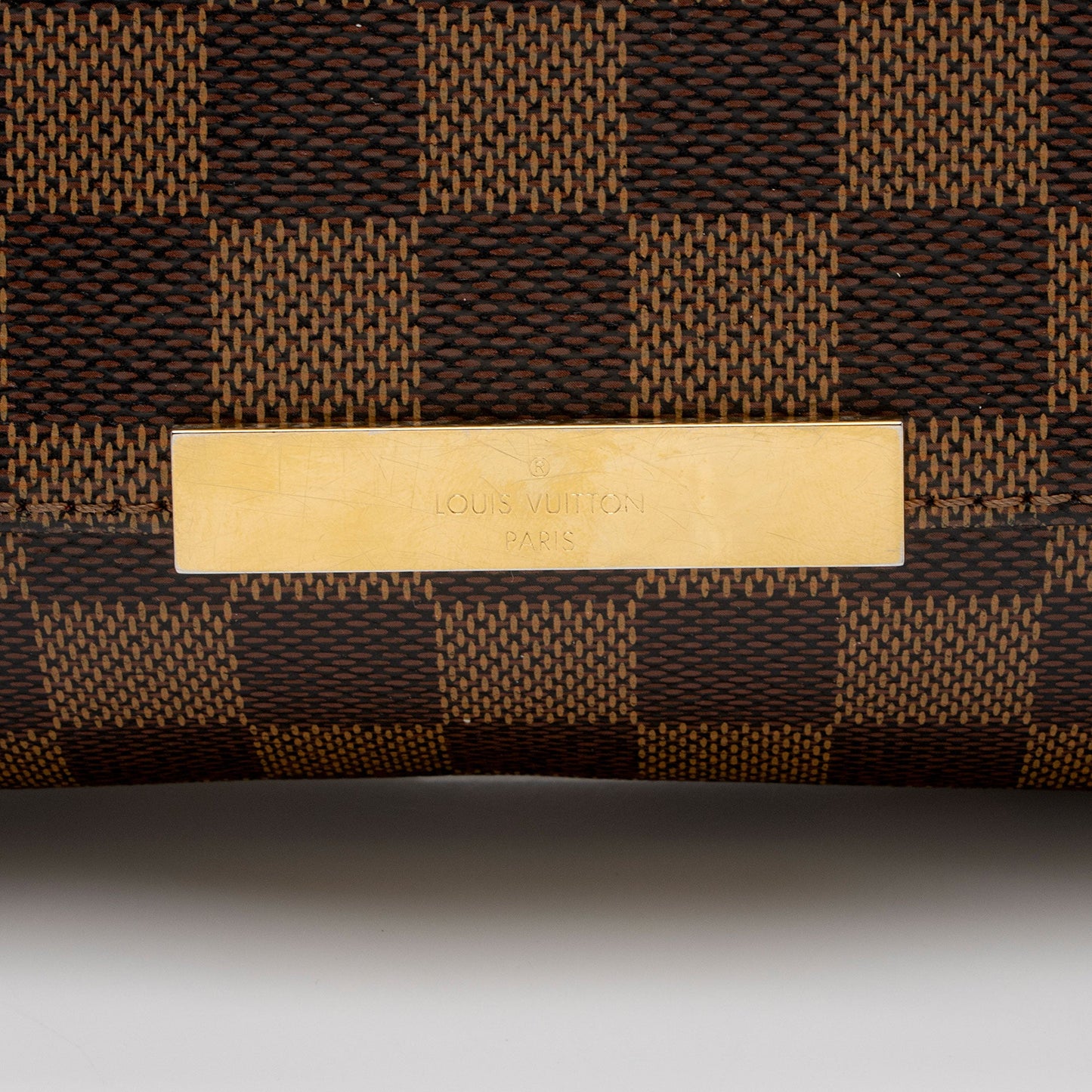 Louis Vuitton Damier Ebene Favorite MM Shoulder Bag (SHF-J9tGL6)