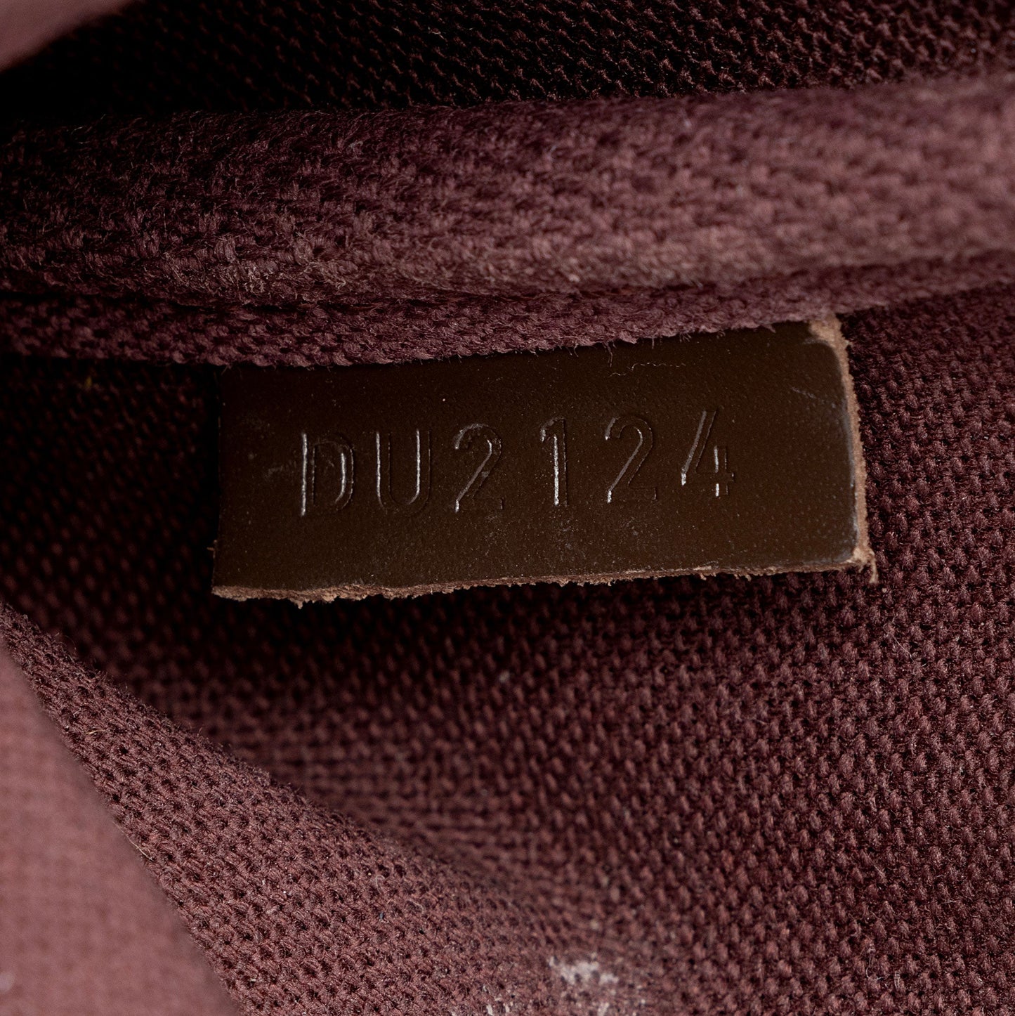 Louis Vuitton Damier Ebene Favorite PM Shoulder Bag (SHF-XSiqcg)