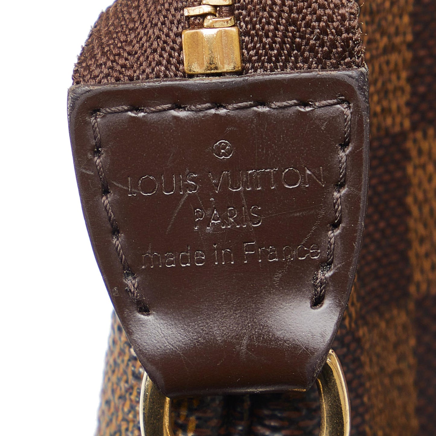 Louis Vuitton Damier Ebene Mini Pochette Accessoires (SHG-OULCoD)