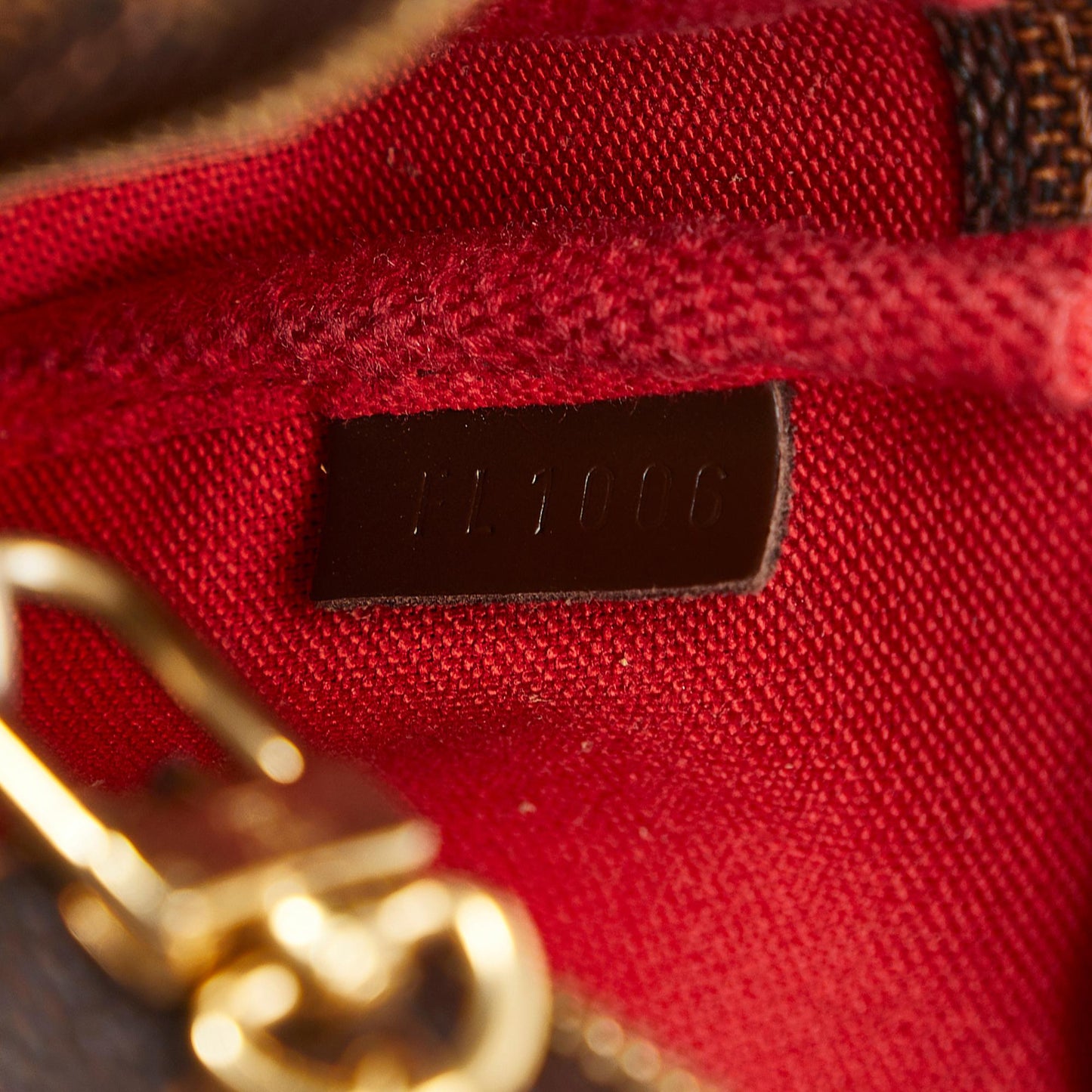 Louis Vuitton Damier Ebene Mini Pochette Accessoires (SHG-UuAROl)