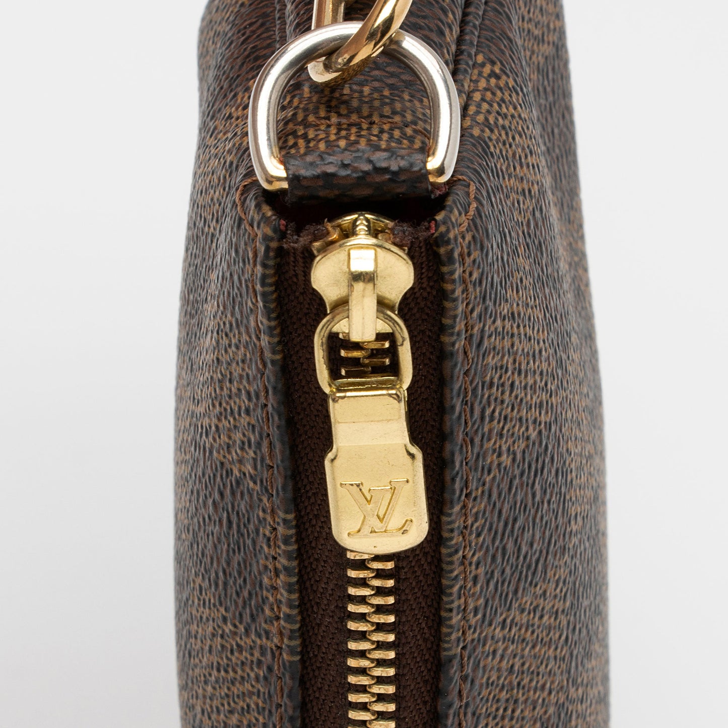 Louis Vuitton Damier Ebene Mini Pochette Accessoires (SHF-pZV2EQ)