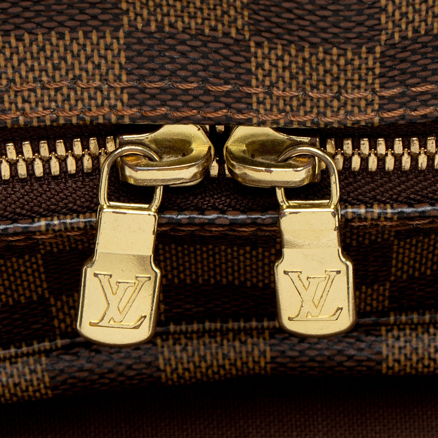 Louis Vuitton Damier Ebene Naviglio Messenger
