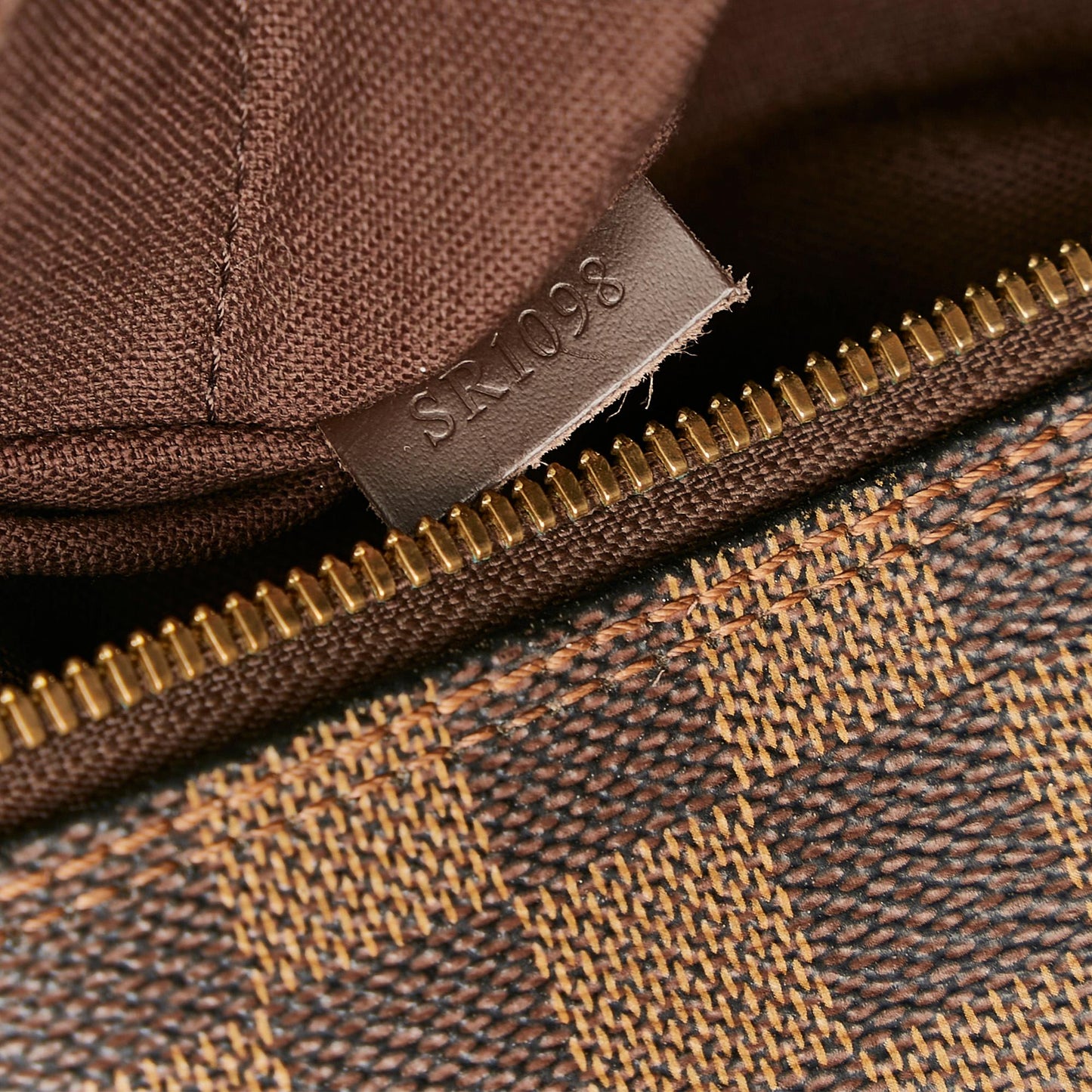 Louis Vuitton Damier Ebene Naviglio (SHG-37835)