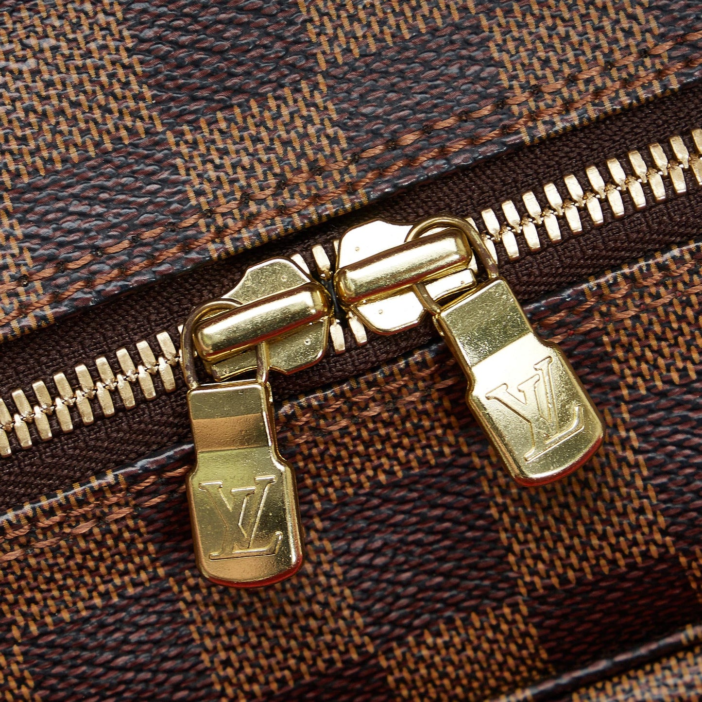 Louis Vuitton Damier Ebene Naviglio (SHG-GSjD3F)