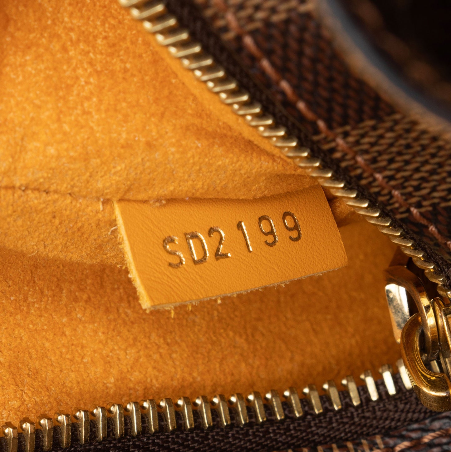 Louis Vuitton Damier Ebene Neonoe MM Shoulder Bag