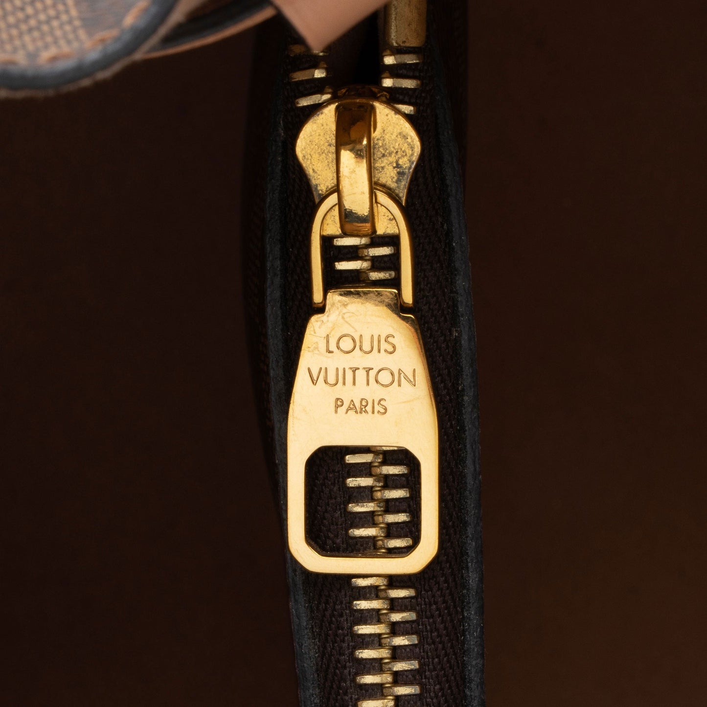 Louis Vuitton Damier Ebene Neonoe Shoulder Bag (SHF-IktZOi)