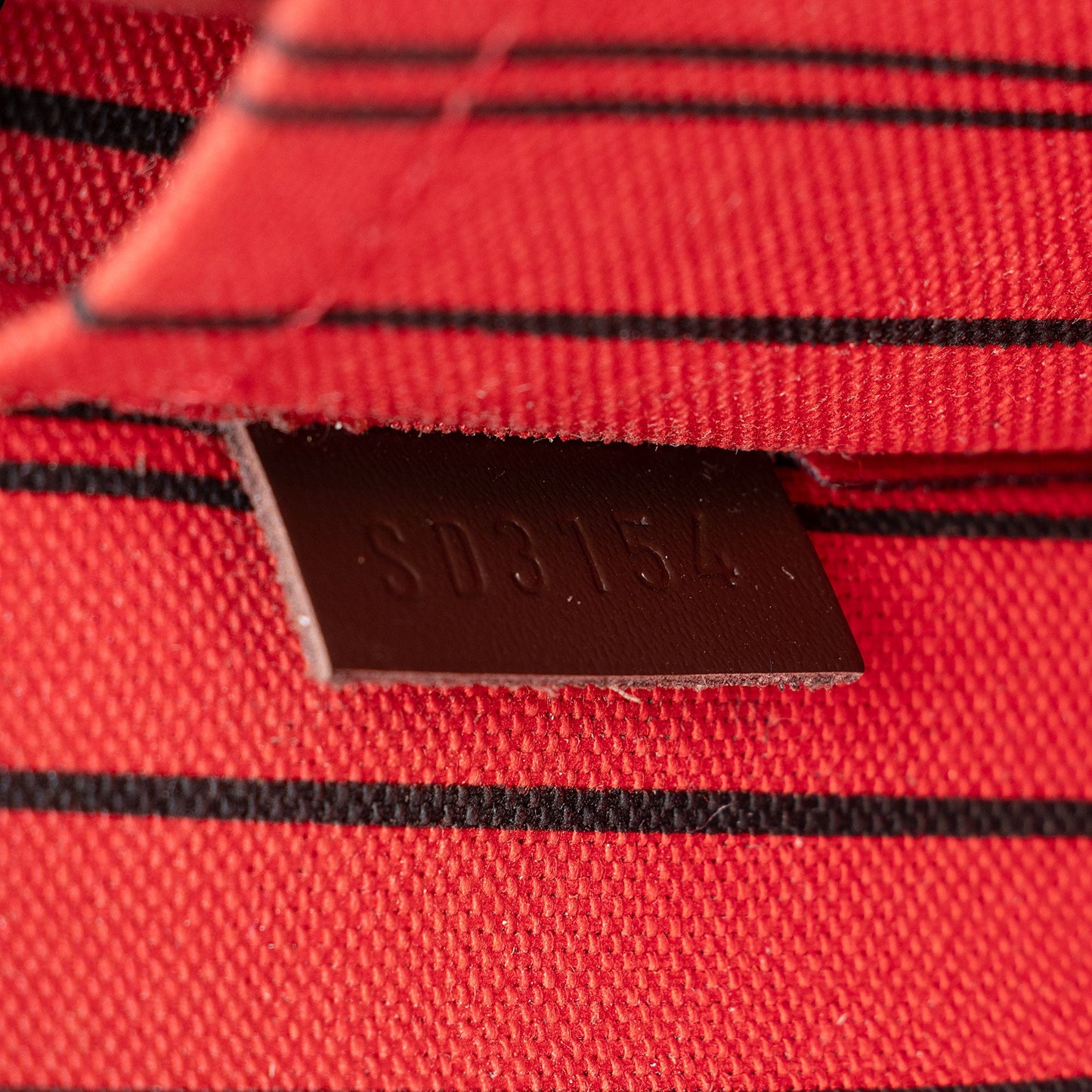 Louis Vuitton Damier Ebene Neverfull GM Pochette (SHF-ncuU1V)