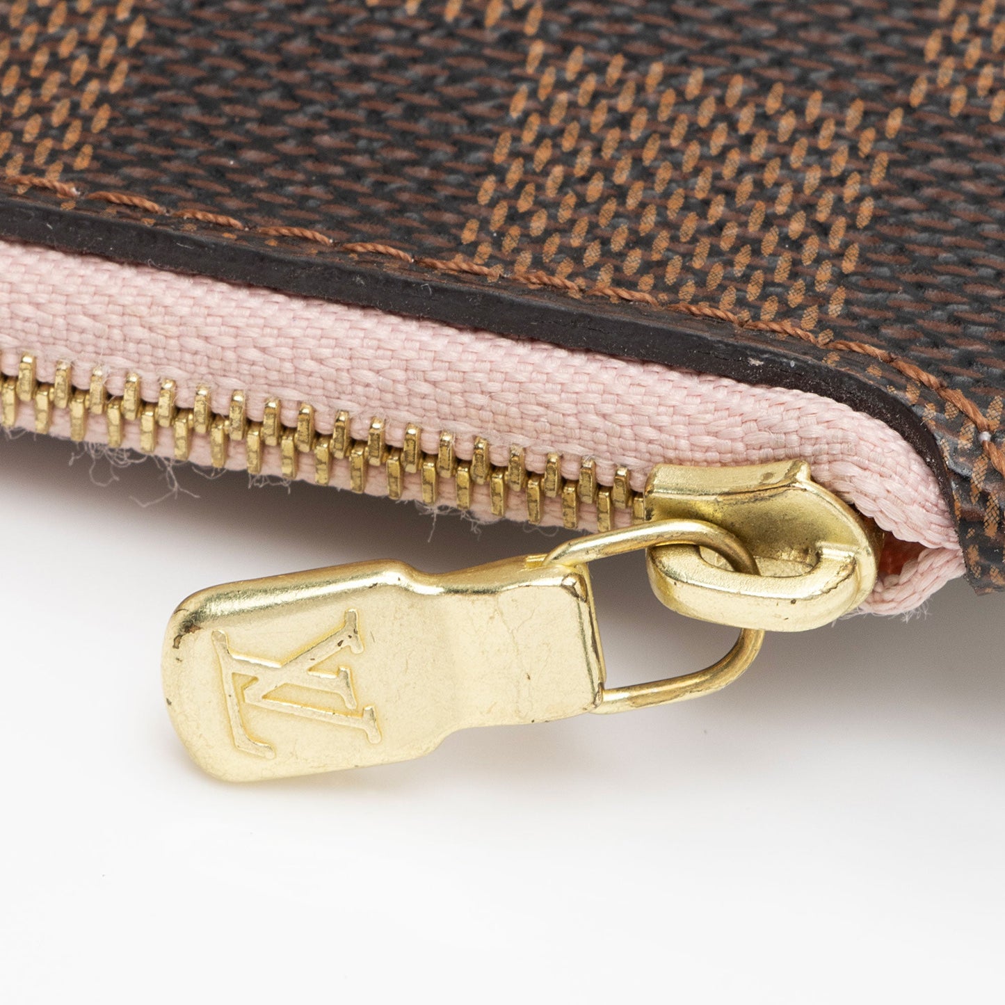Louis Vuitton Damier Ebene Neverfull MM Pochette (SHF-8JuLUH)