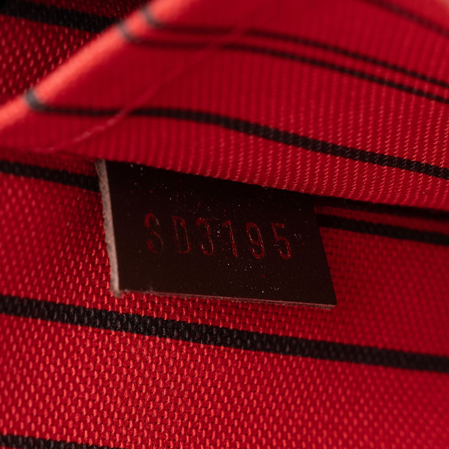 Louis Vuitton Damier Ebene Neverfull MM Pochette (SHF-T9Ww3O)