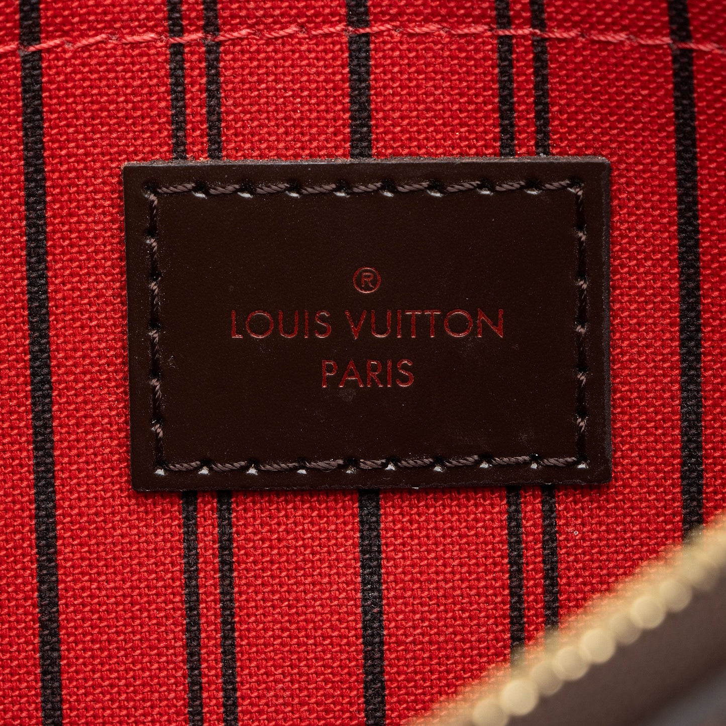 Louis Vuitton Damier Ebene Neverfull MM Pochette (SHF-T9Ww3O)