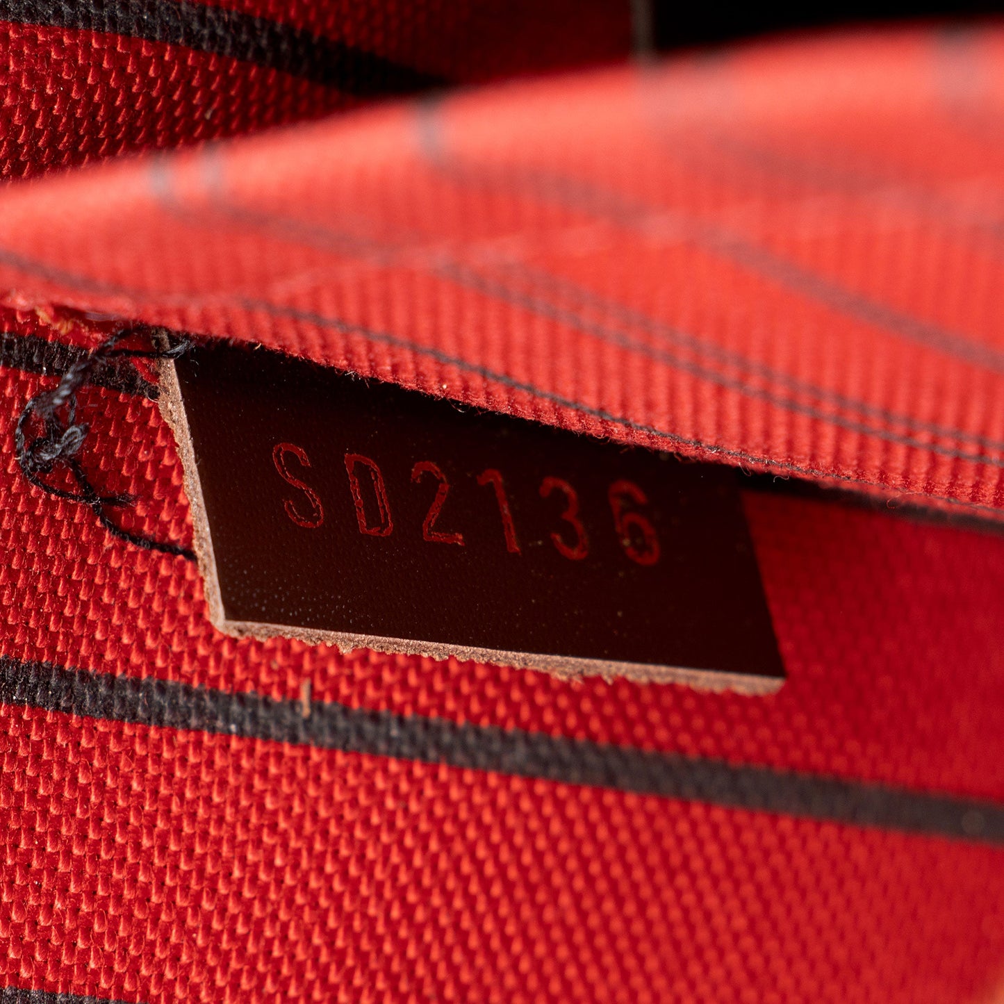 Louis Vuitton Damier Ebene Neverfull MM Pochette