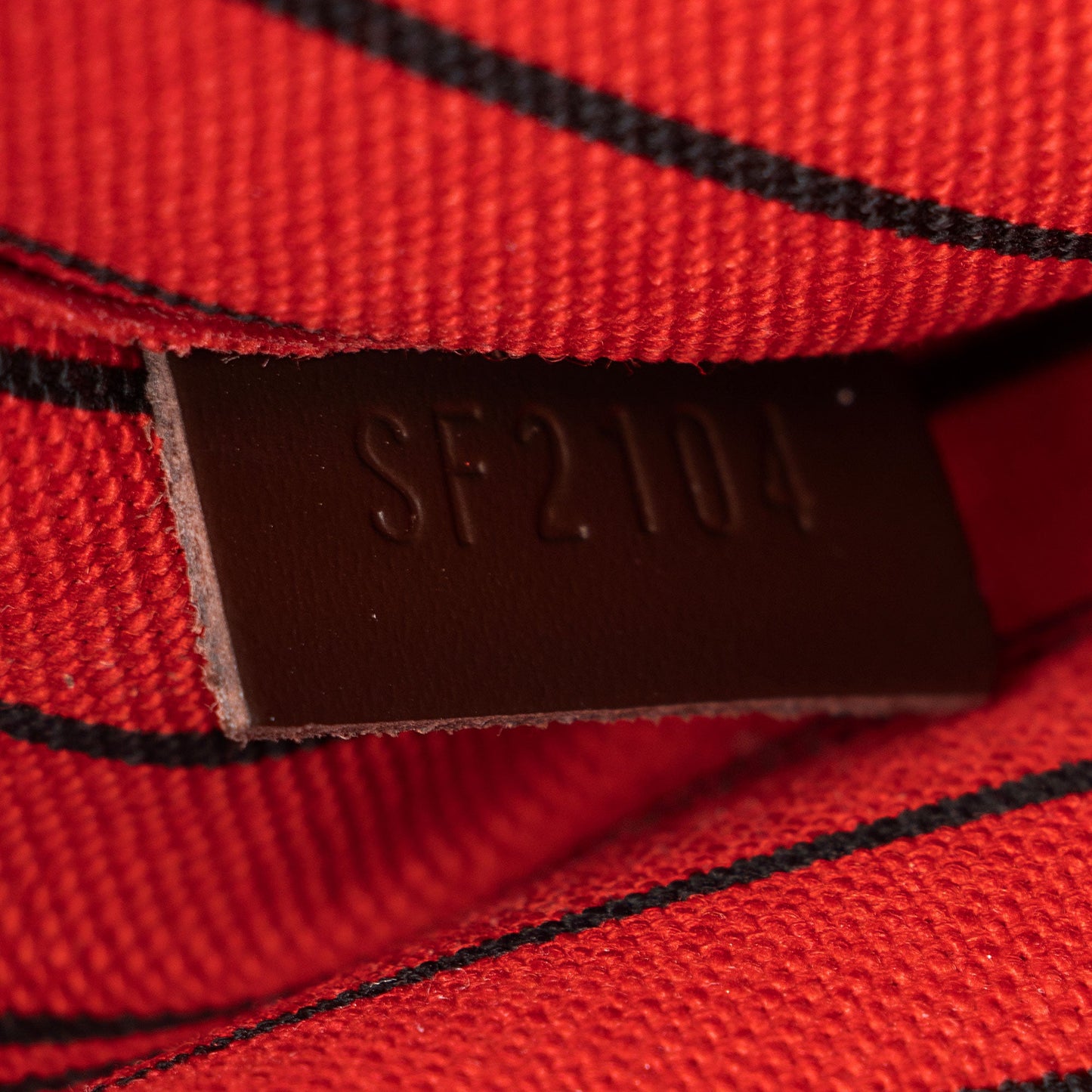 Louis Vuitton Damier Ebene Neverfull MM Pochette