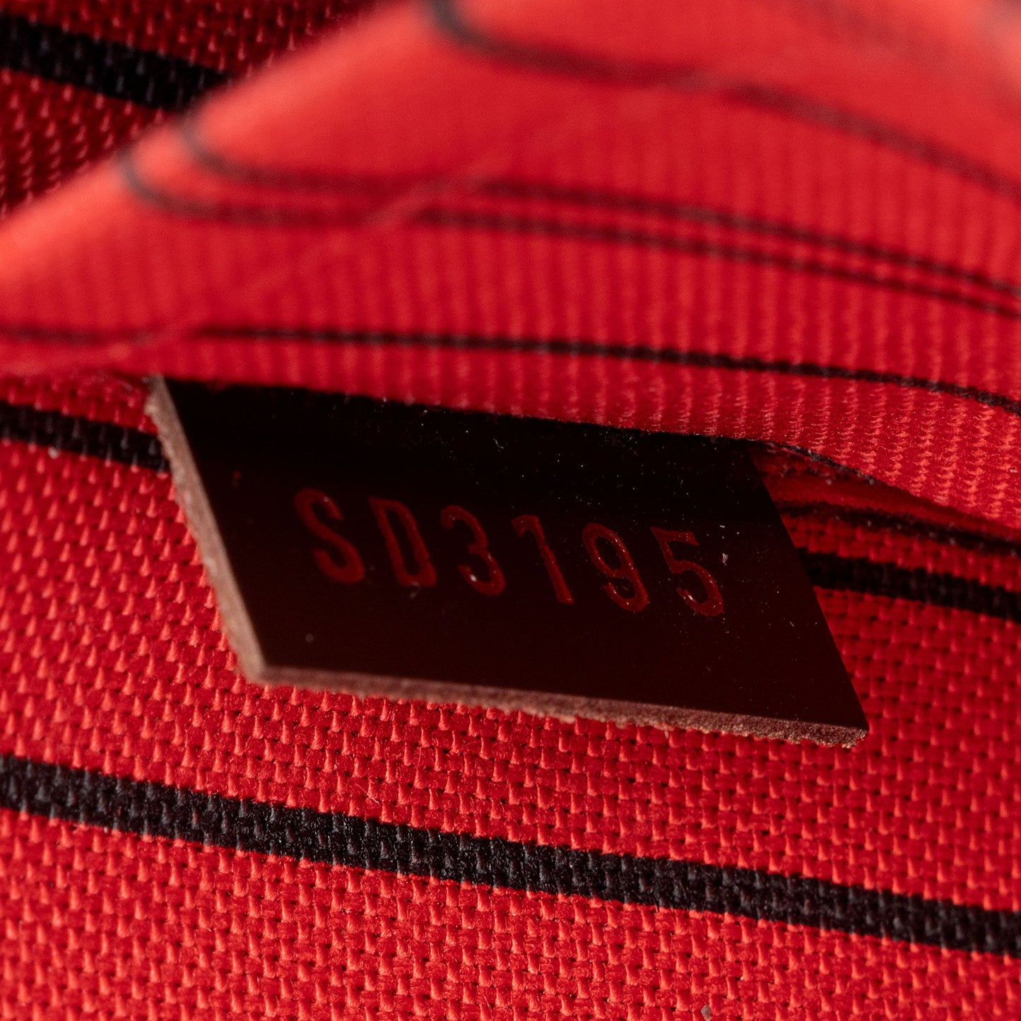 Louis Vuitton Damier Ebene Neverfull MM Pochette