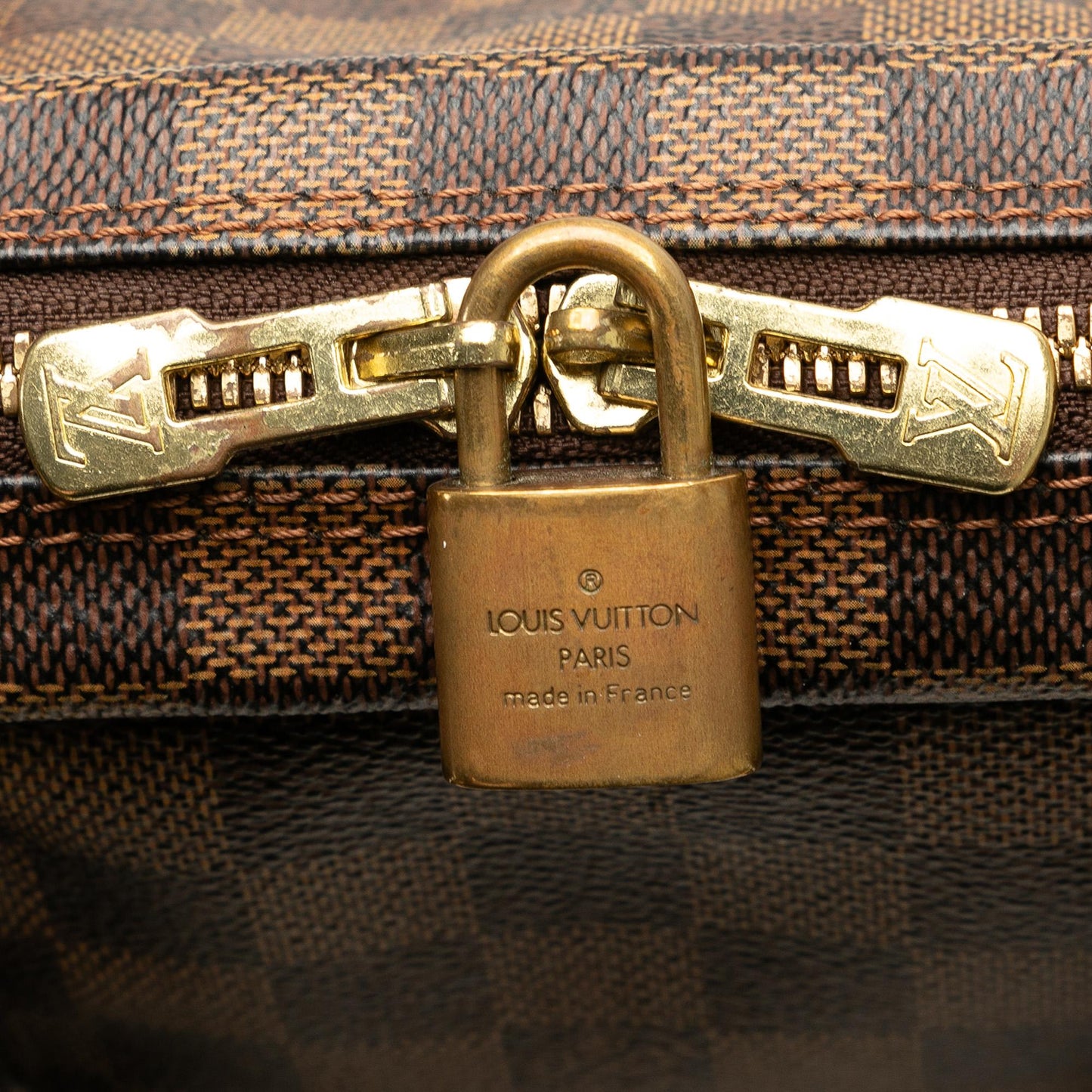 Louis Vuitton Damier Ebene Porte Documents Voyage PM (SHG-KHXfPy)
