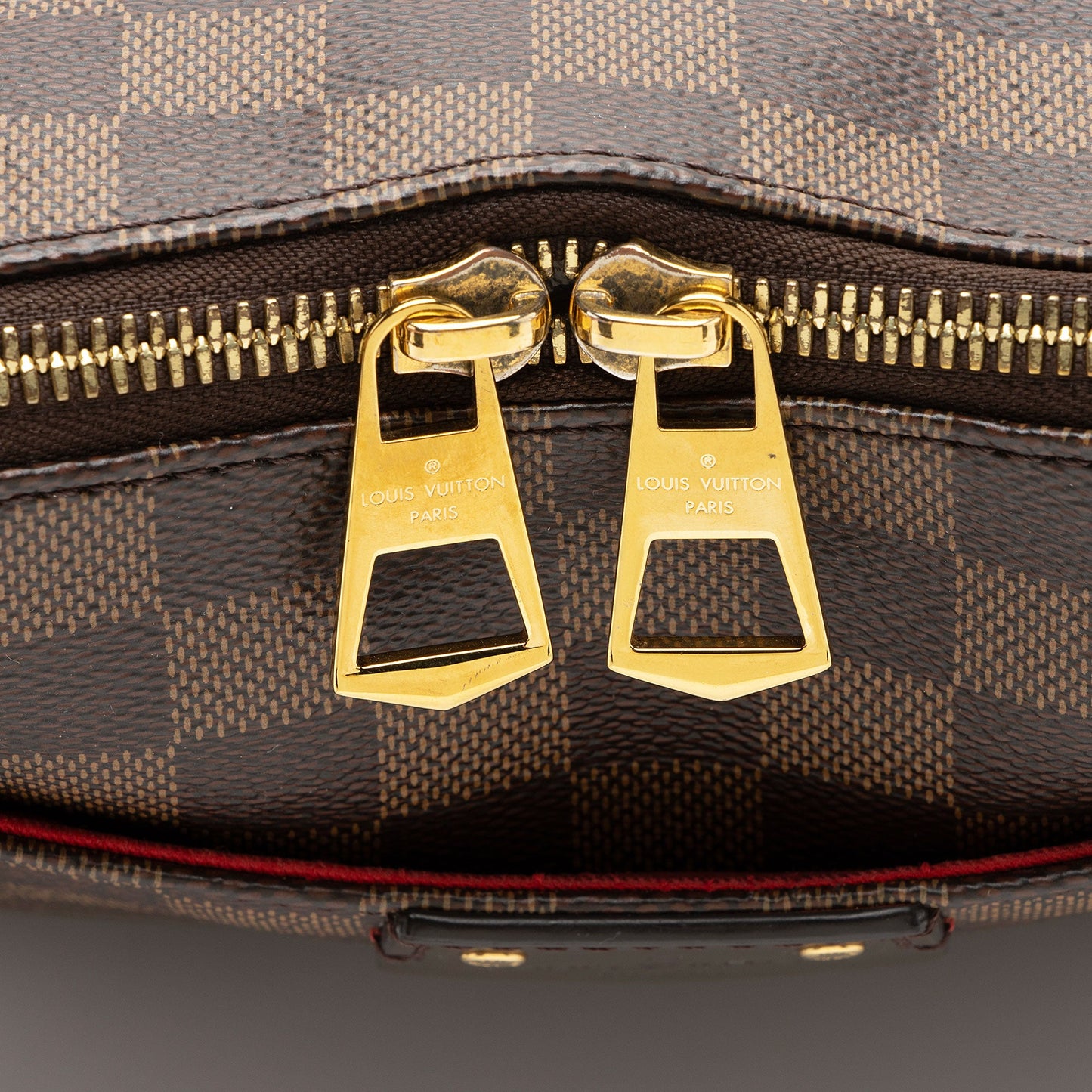 Louis Vuitton Damier Ebene South Bank Besace Shoulder Bag (SHF-uMxGQK)