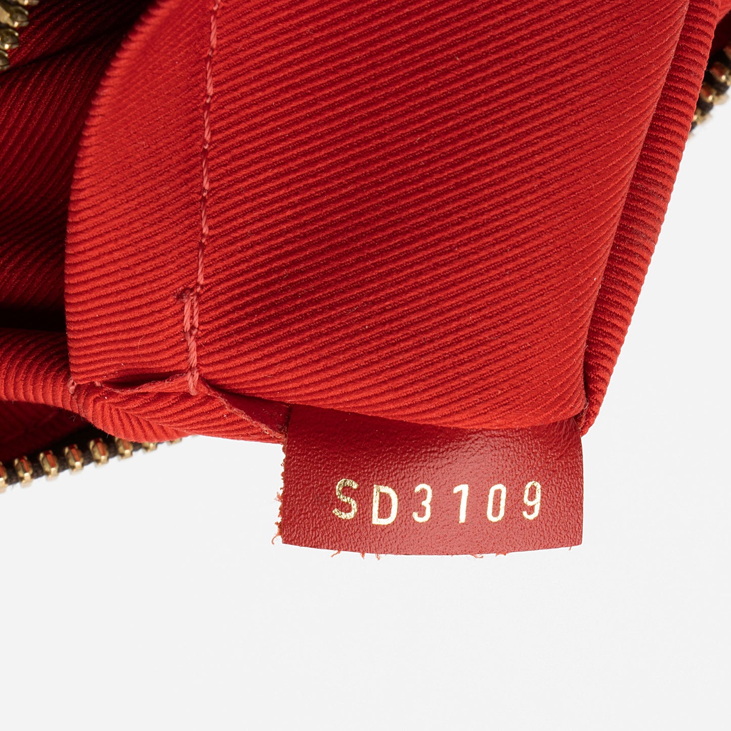 Louis Vuitton Damier Ebene South Bank Besace Shoulder Bag (SHF-yrv8sH)