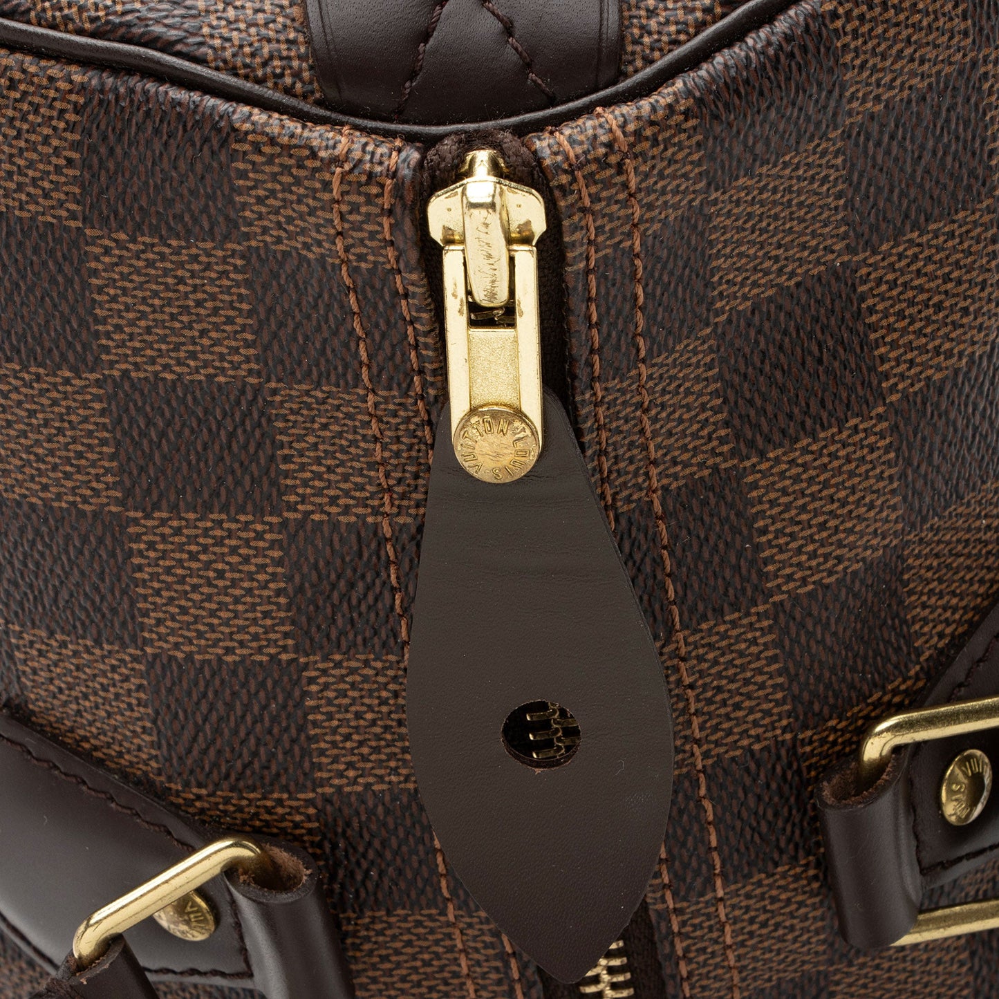 Louis Vuitton Damier Ebene Speedy 30 Satchel (SHF-woWUpp)