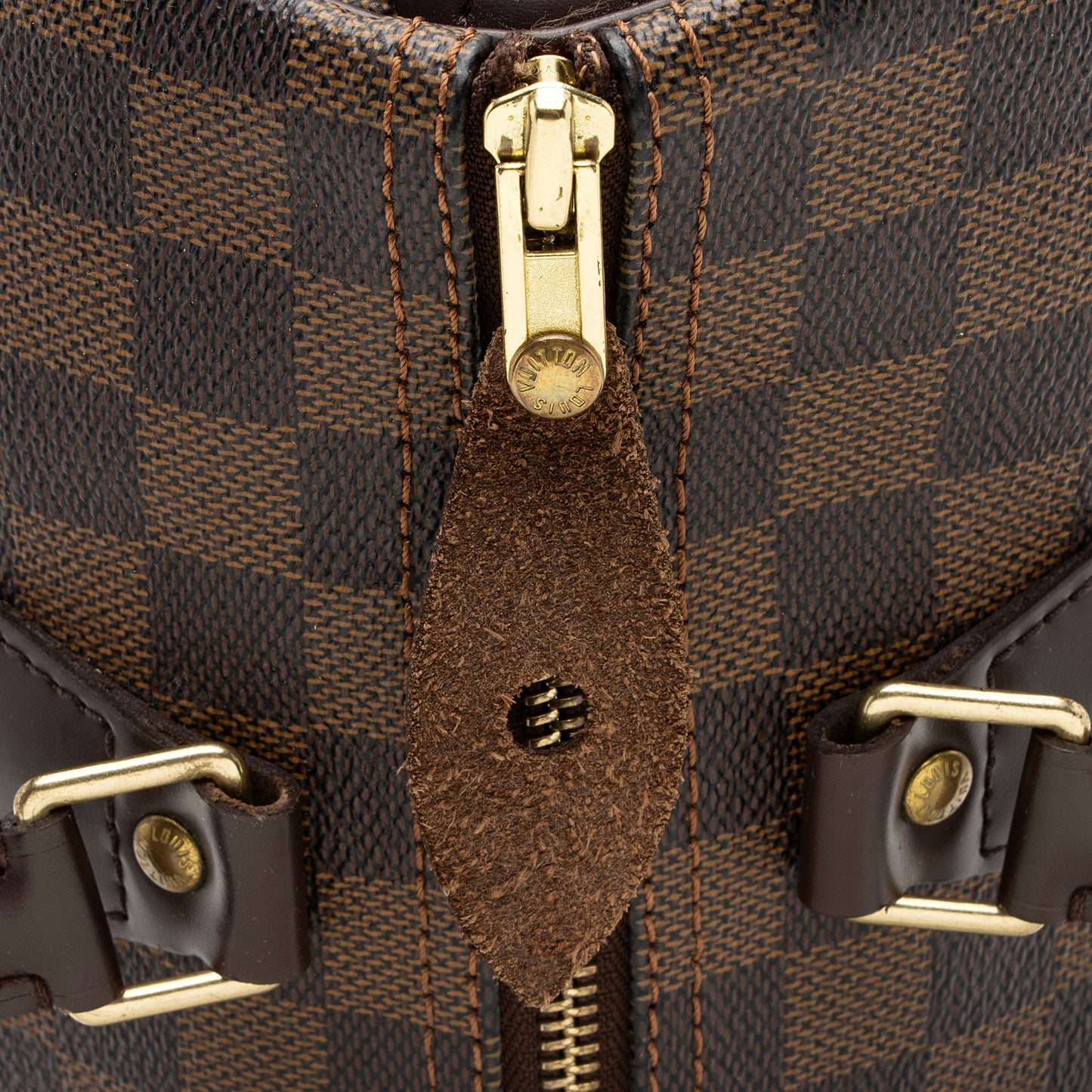Louis Vuitton Damier Ebene Speedy 30 Satchel (SHF-WINRXn)