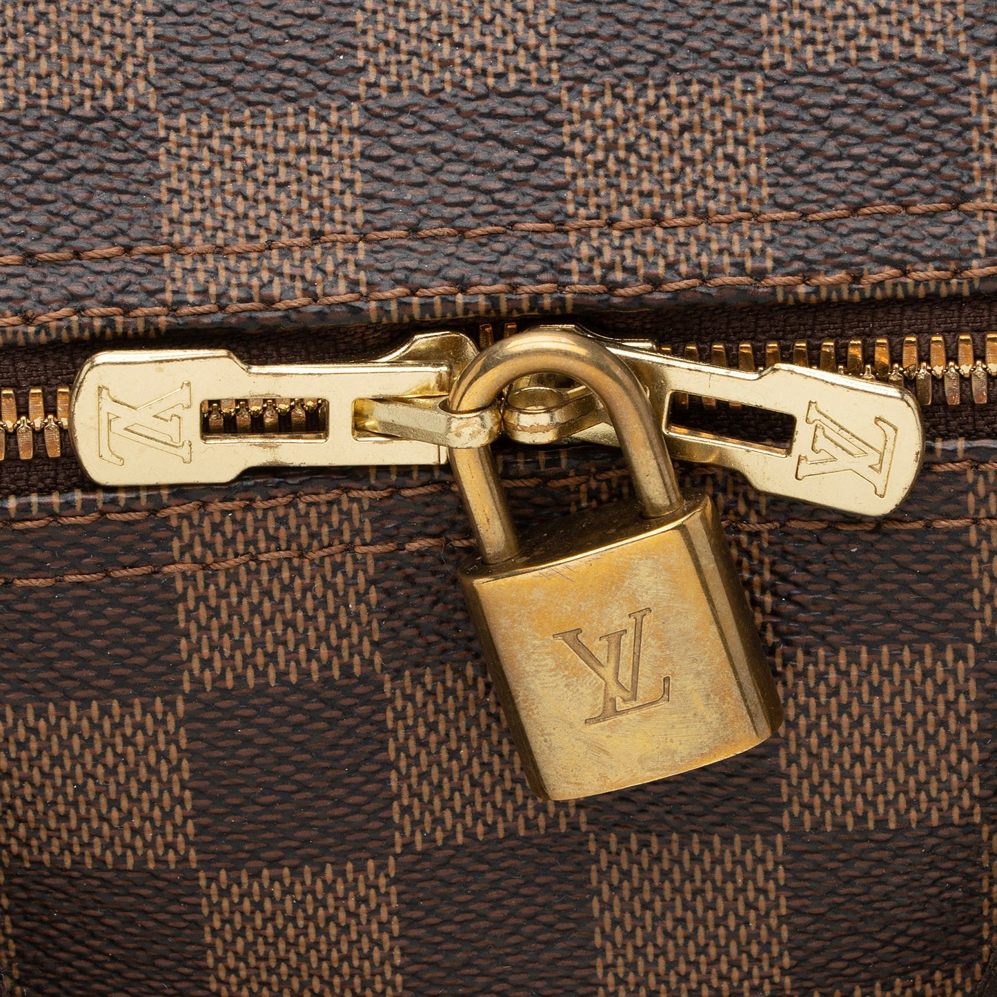 Louis Vuitton Damier Ebene Speedy Bandouliere 30 Satchel (SHF-XEgoqX)