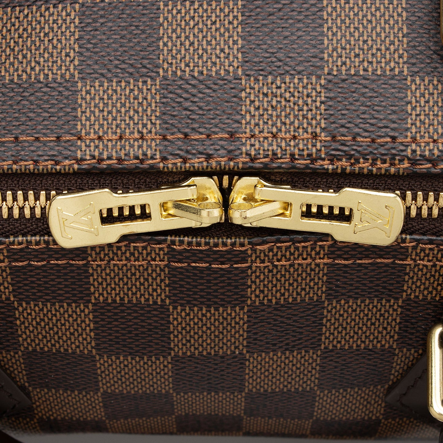 Louis Vuitton Damier Ebene Speedy Bandouliere 30 Satchel (SHF-SElxoD)