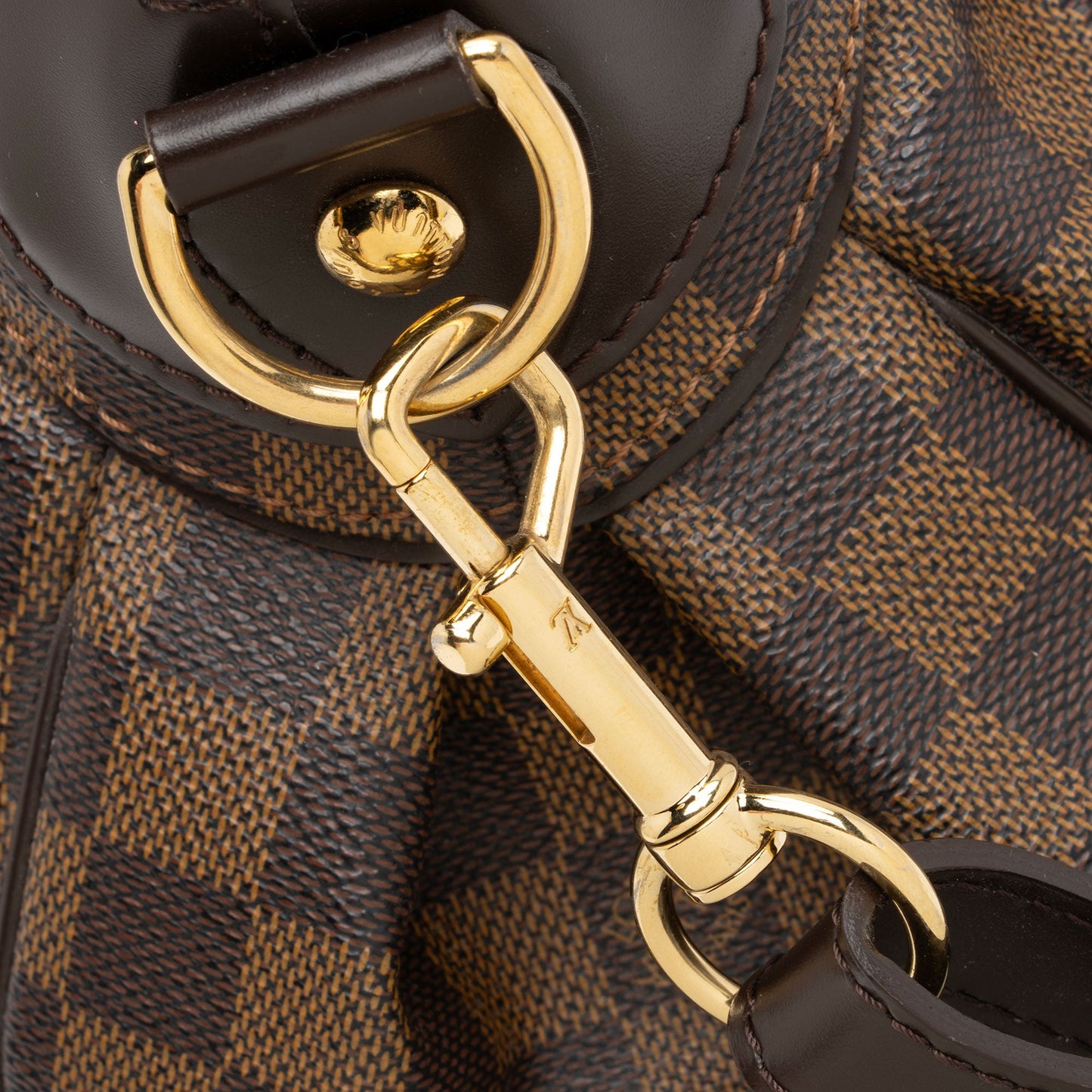 Louis Vuitton Damier Ebene Trevi PM Satchel (SHF-gWvfg9)