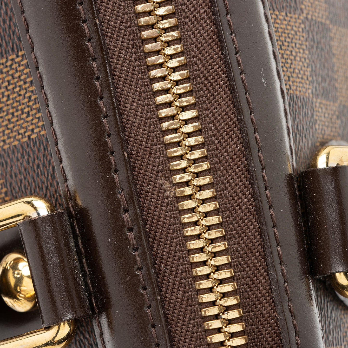 Louis Vuitton Damier Ebene Trevi PM Satchel (SHF-ZpjxRp)