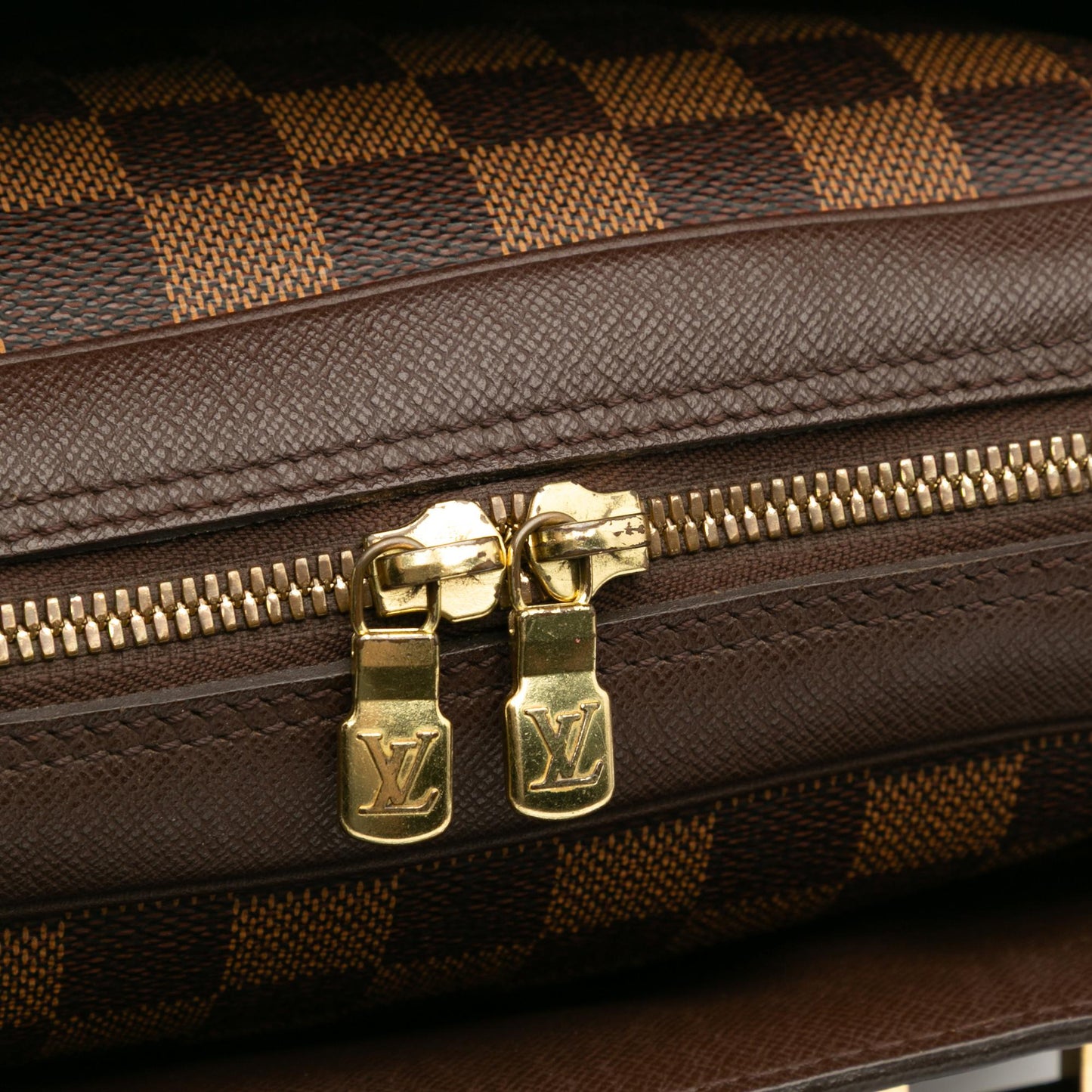Louis Vuitton Damier Ebene Triana