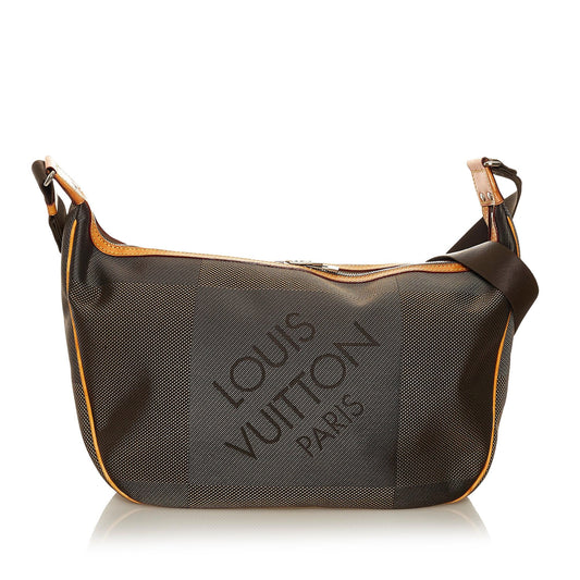Louis Vuitton Damier Geant Explorateur (SHG-34463)