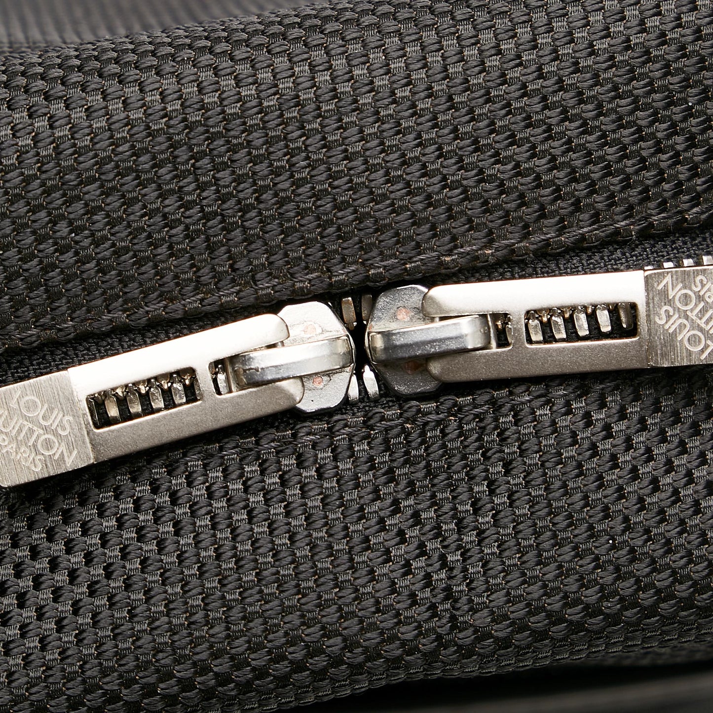 Louis Vuitton Damier Geant Yack (SHG-30109)