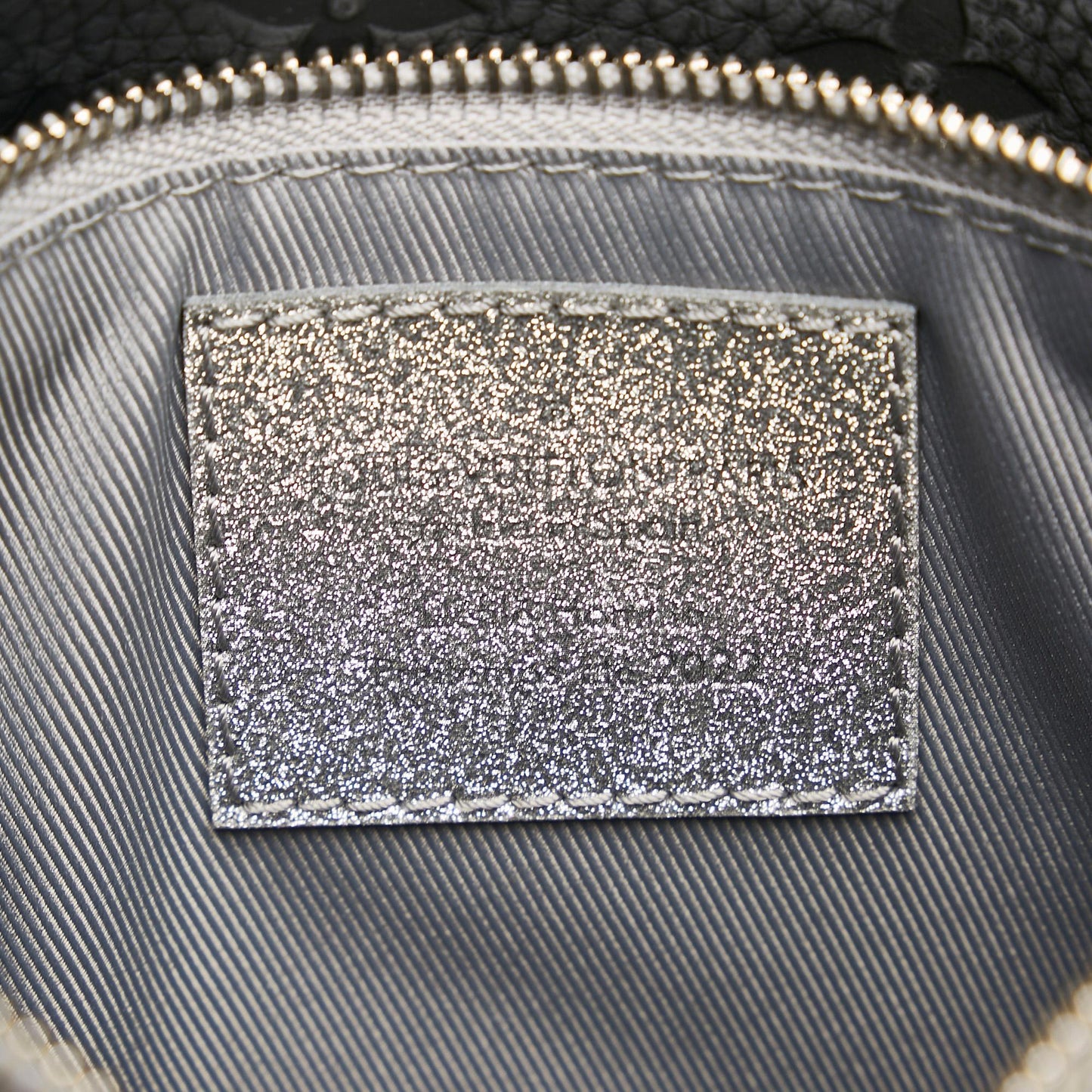 Louis Vuitton Damier Glitter Taurillon In The Loop Trio Pouch (SHG-5PeliZ)