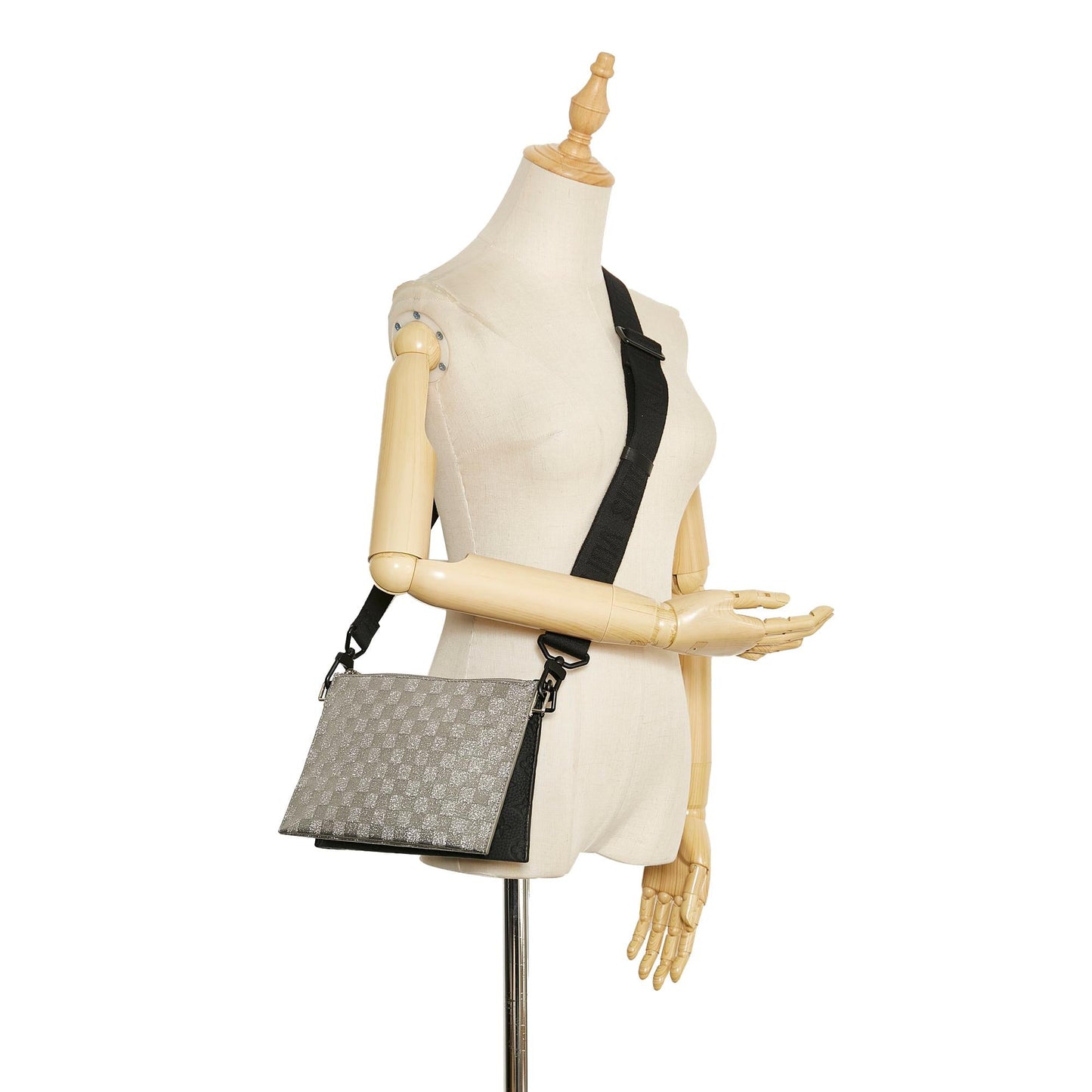 Louis Vuitton Damier Glitter Taurillon In The Loop Trio Pouch