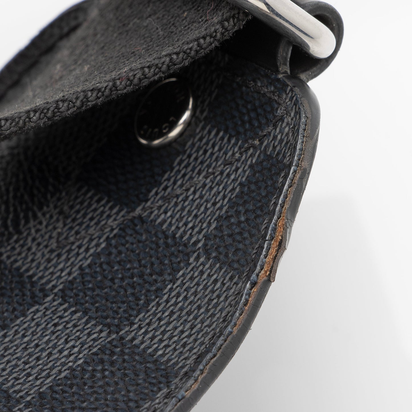Louis Vuitton Damier Graphite Avenue Sling Bag (SHF-0TkOeq)